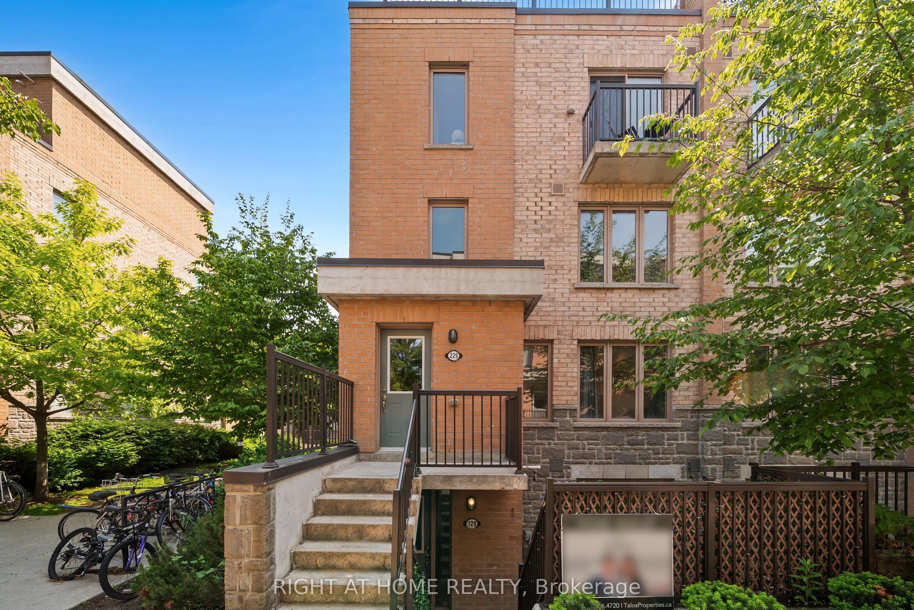 11 Foundry Avenue, #229