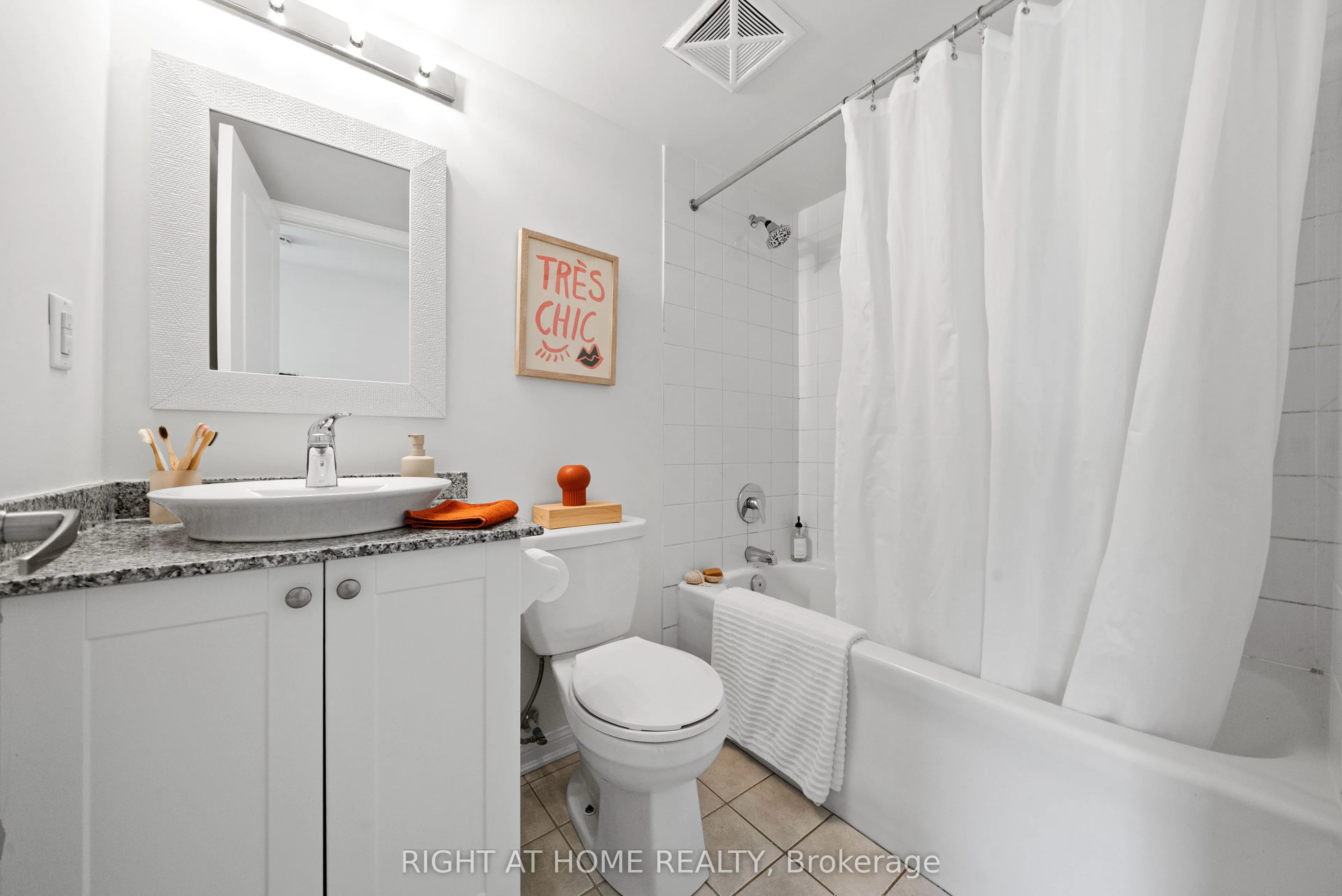 11 Foundry Avenue, #229