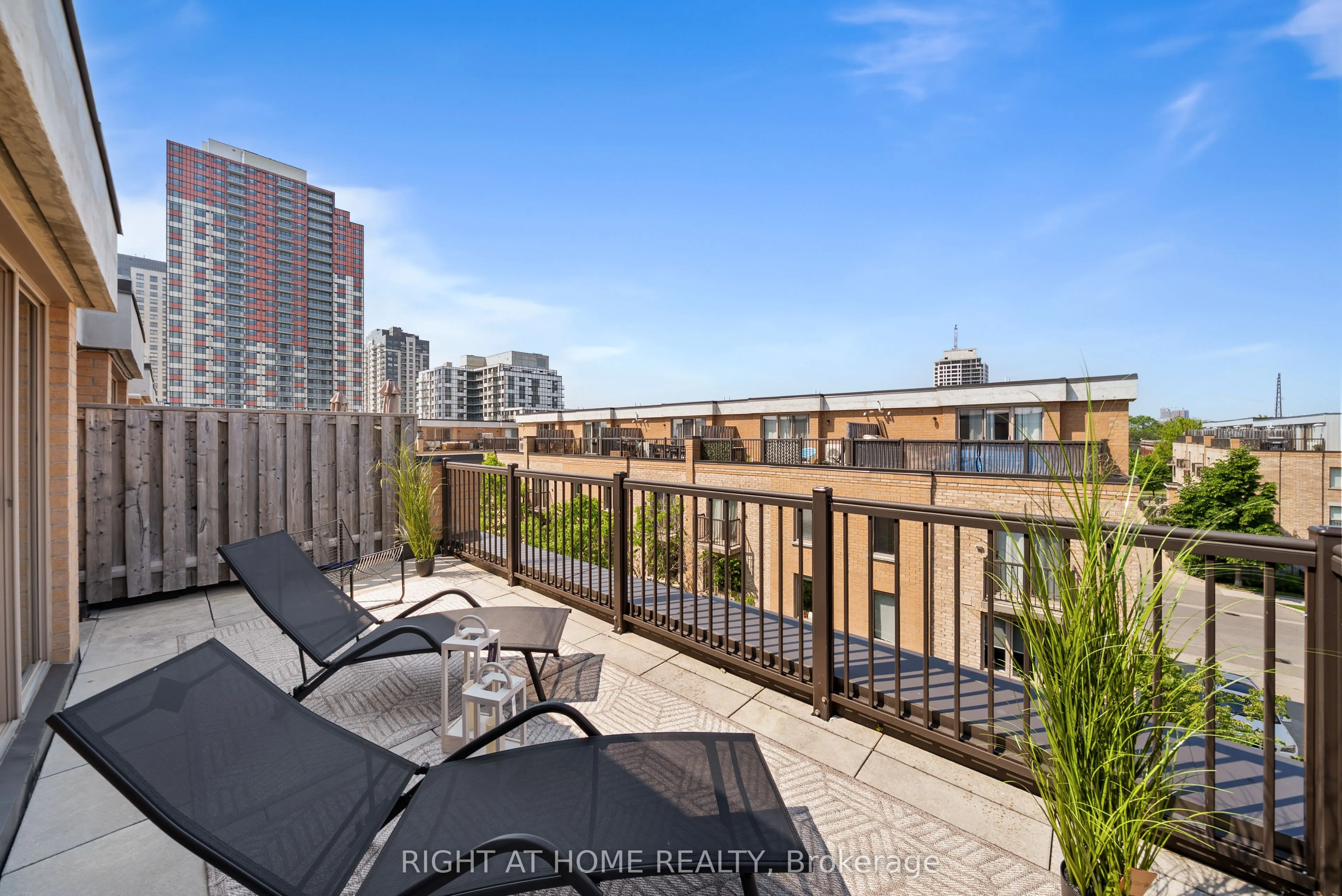11 Foundry Avenue, #229