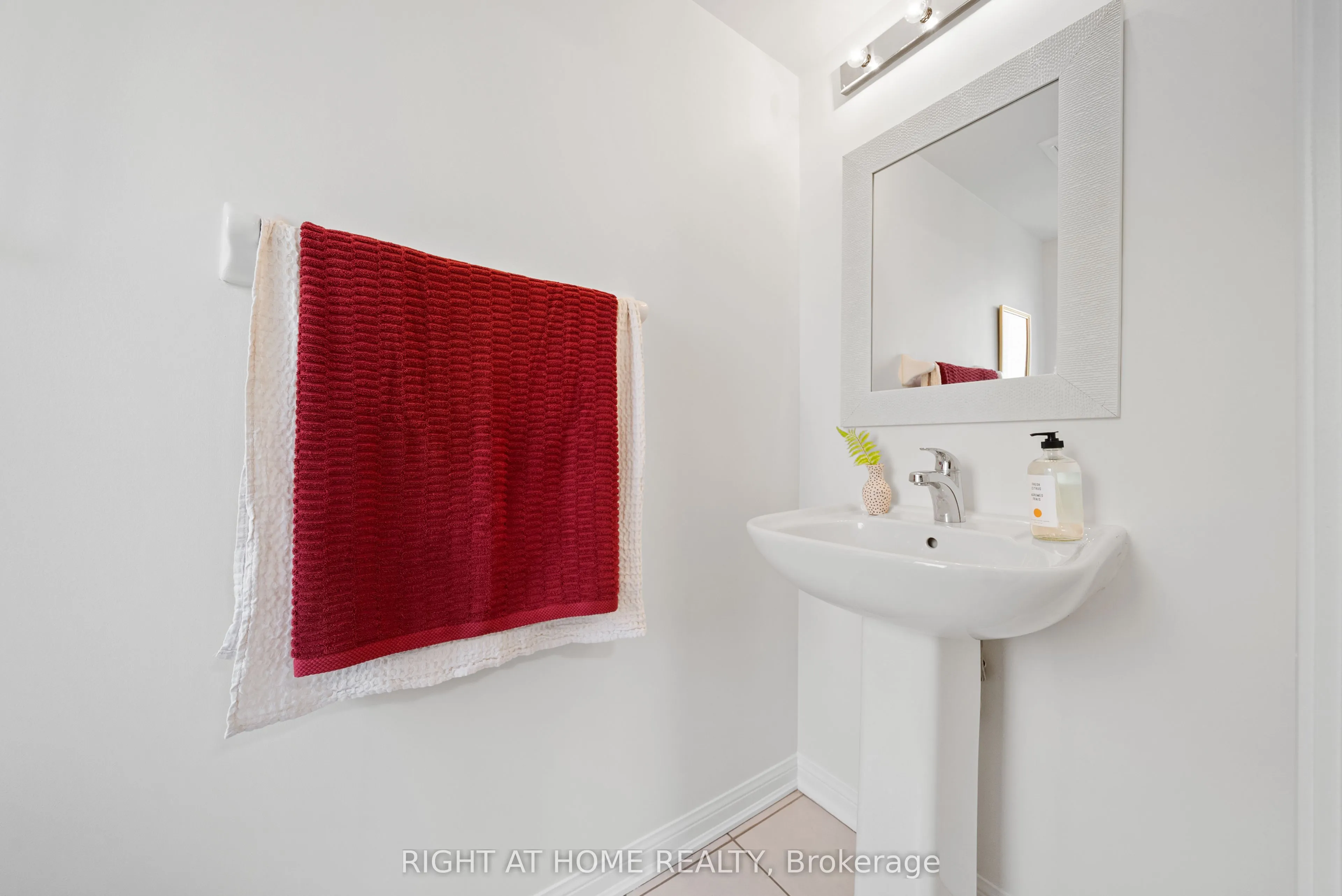 11 Foundry Avenue, #229