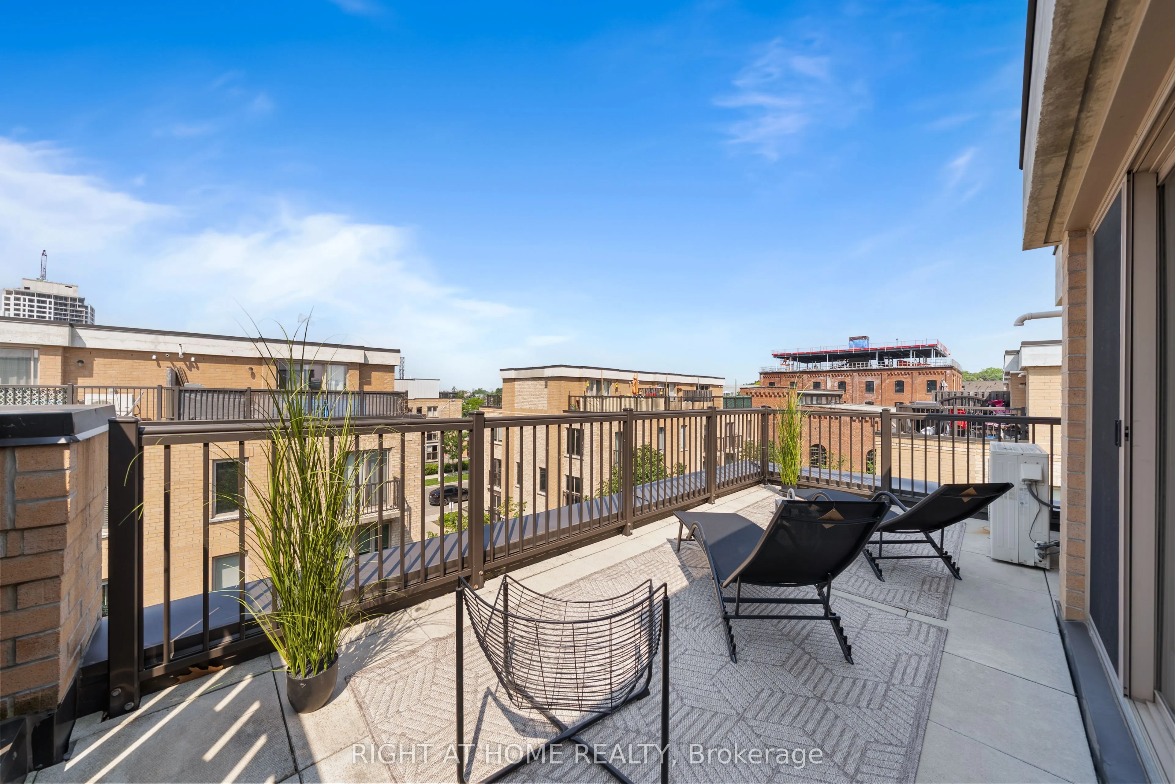 11 Foundry Avenue, #229