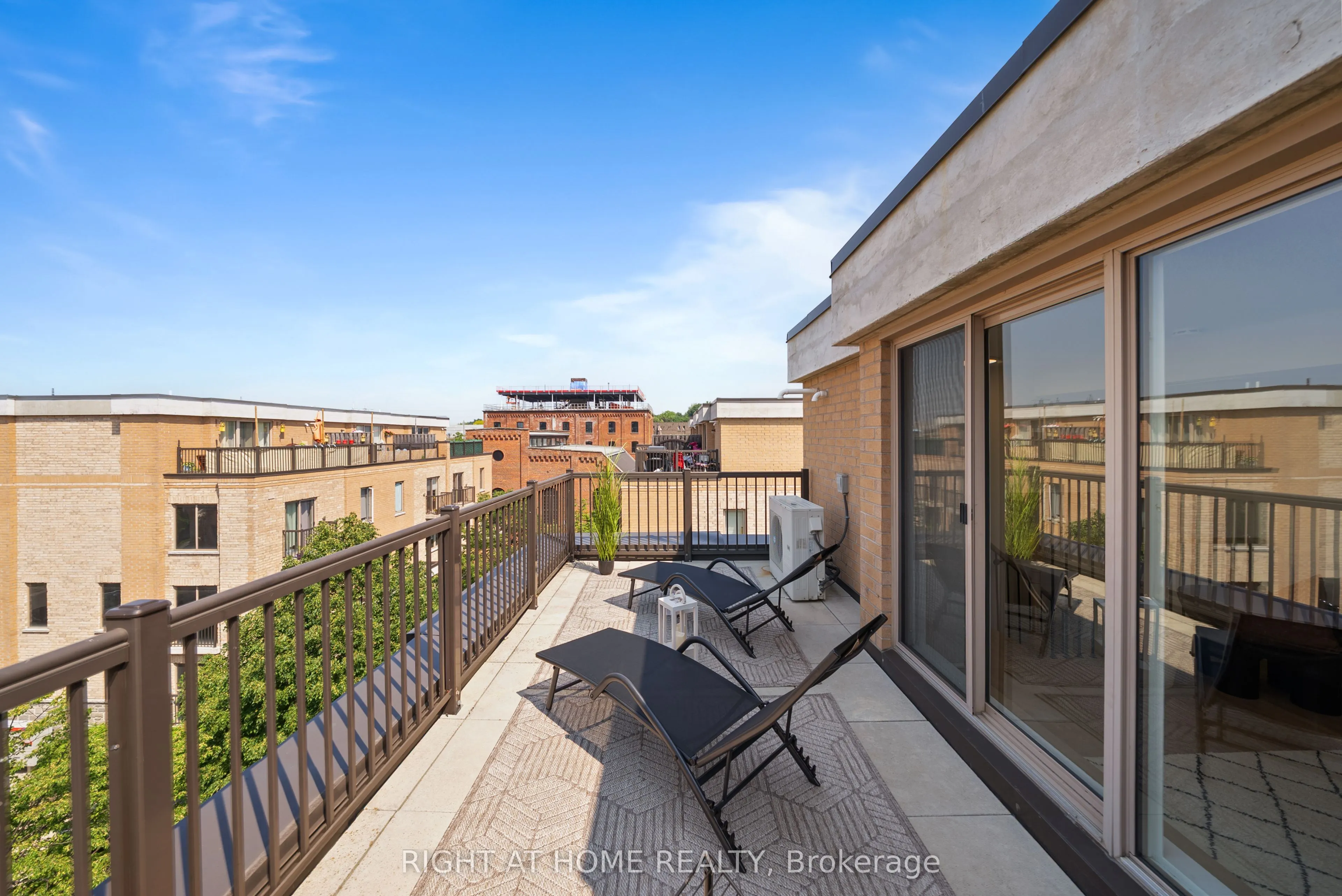 11 Foundry Avenue, #229
