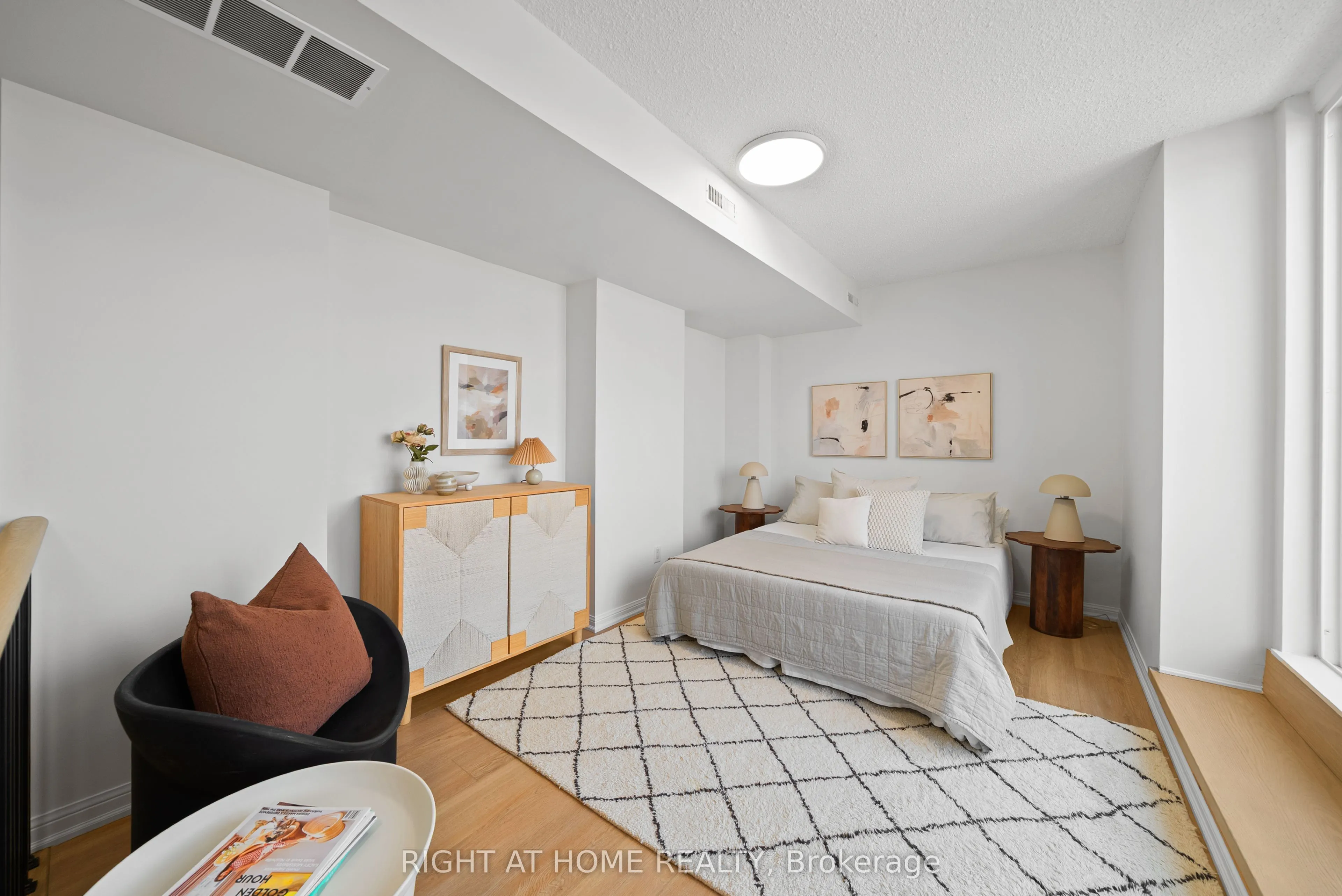11 Foundry Avenue, #229