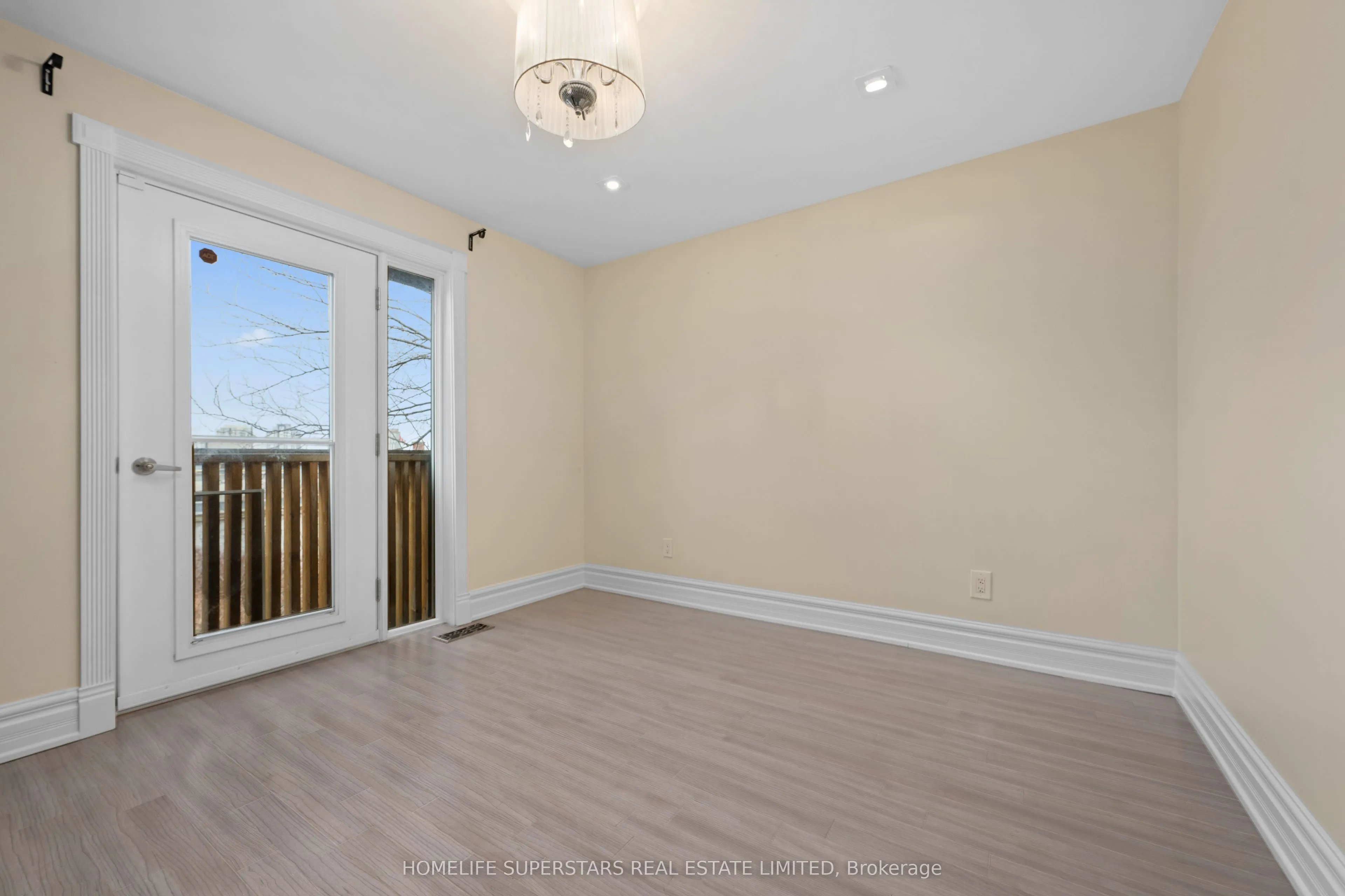 5 Aldgate Avenue