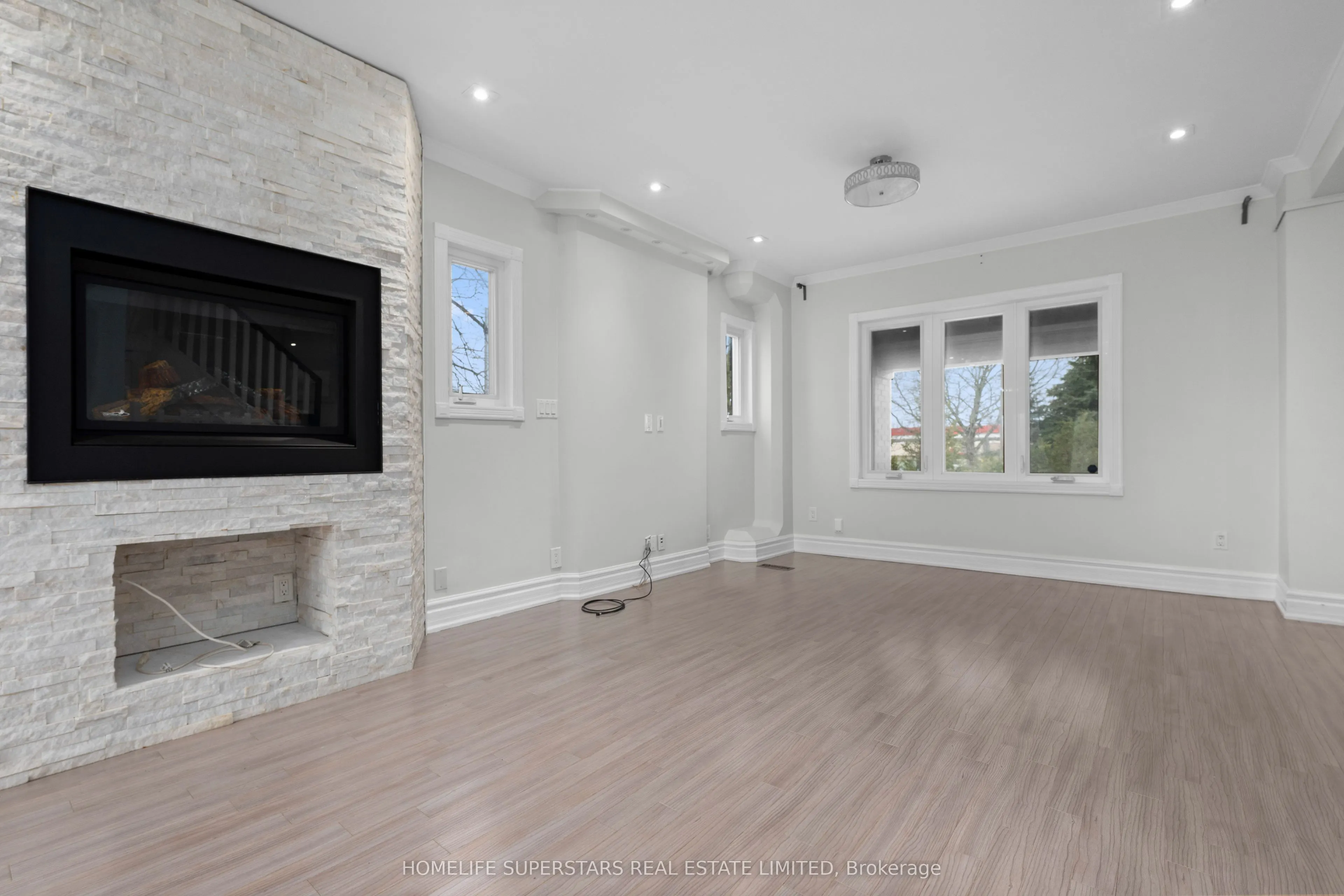 5 Aldgate Avenue