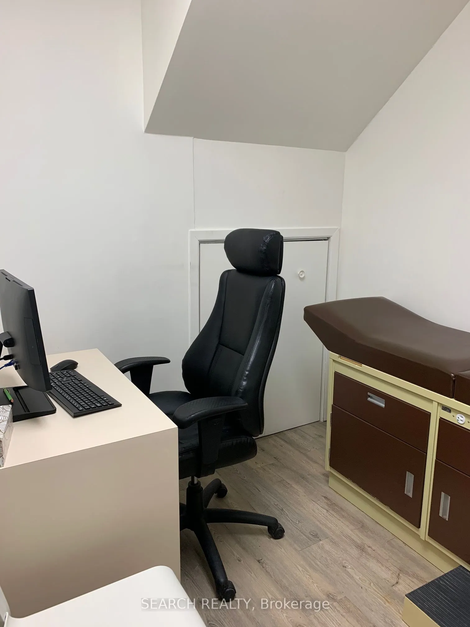 2983 Bloor Street W, #2