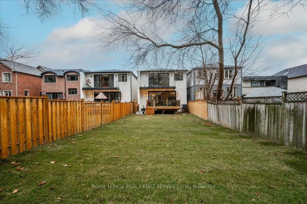 78 South Kingsway