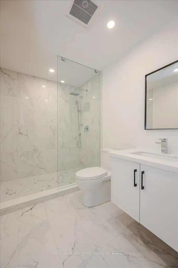 78 South Kingsway