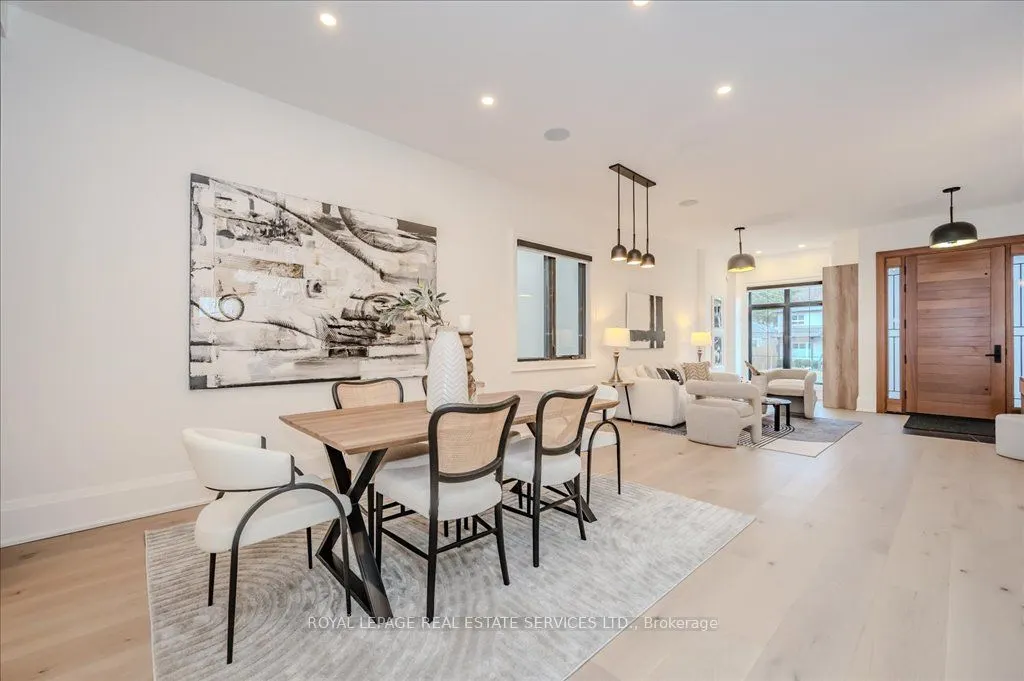 78 South Kingsway