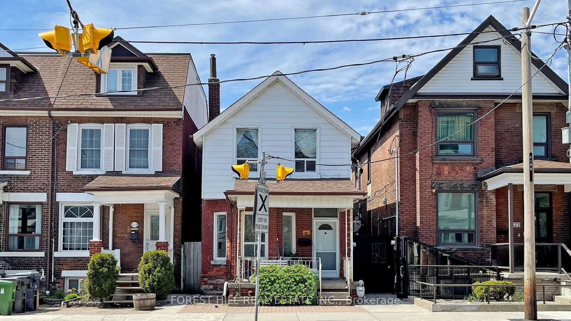 820 Ossington Avenue, #Main