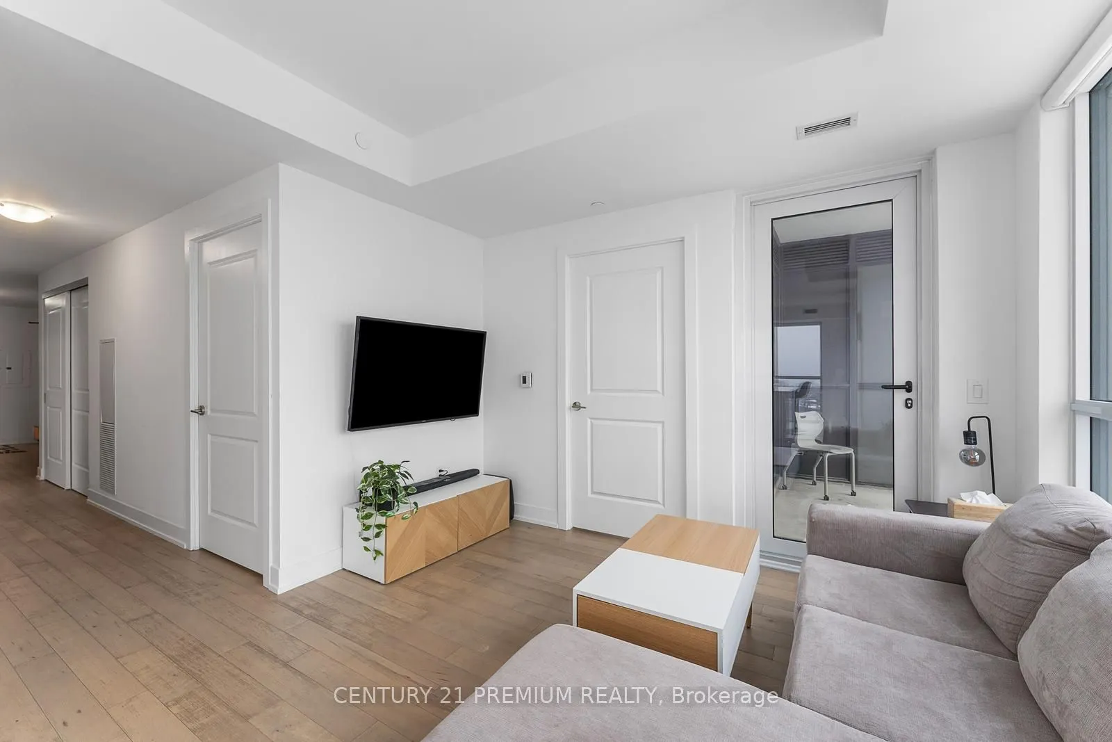 1063 Douglas Mccurdy Comm Circle, #1204