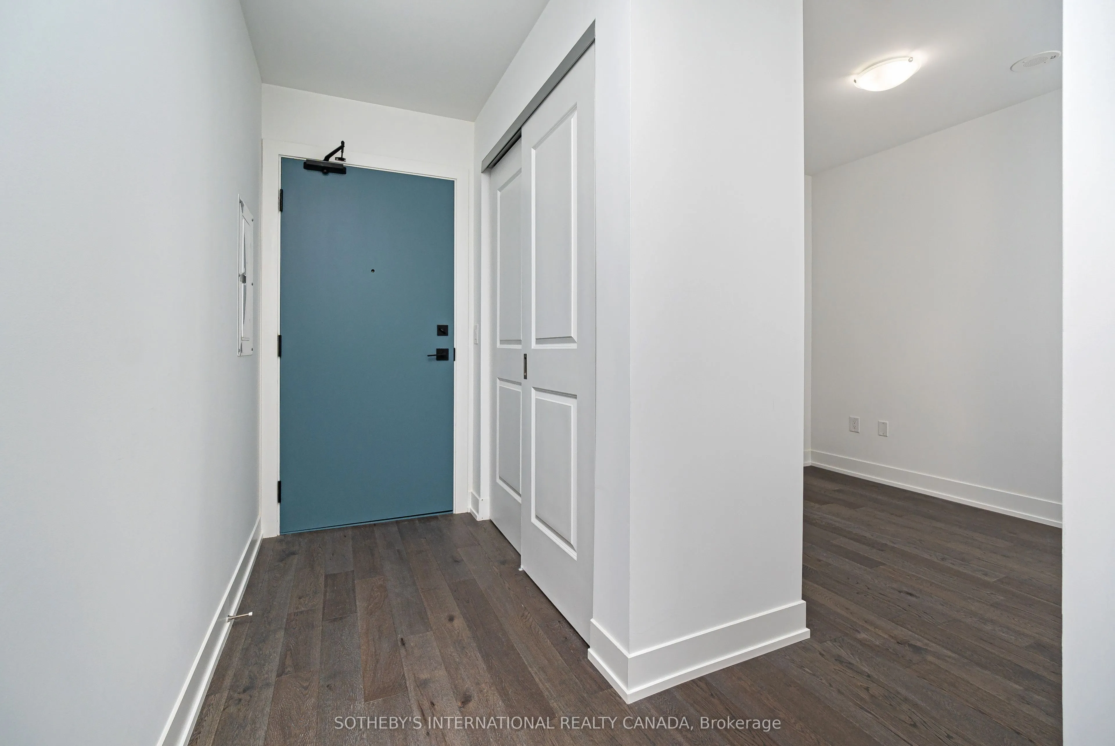 1063 Douglas McCurdy Common, #614