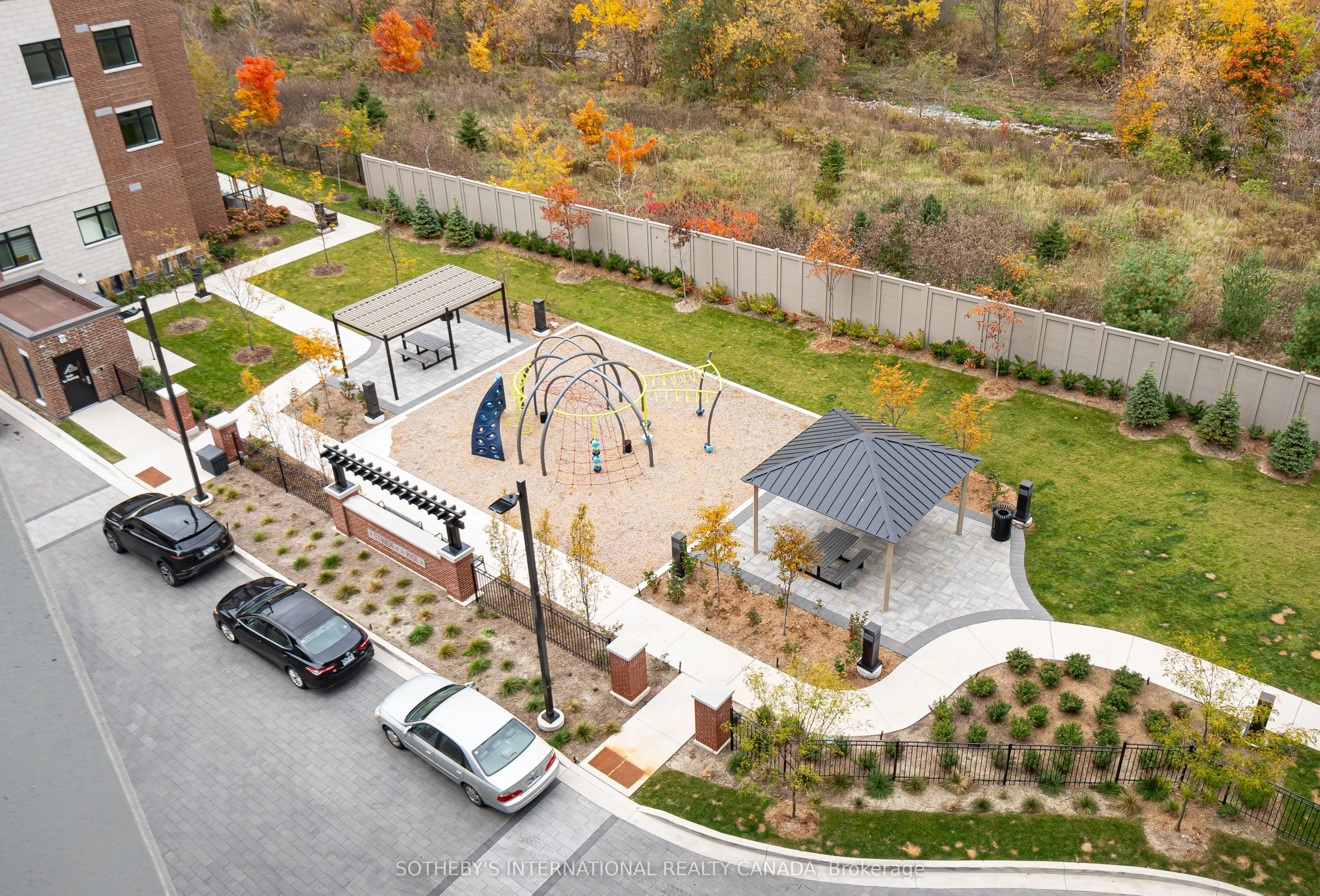 1063 Douglas McCurdy Common, #614