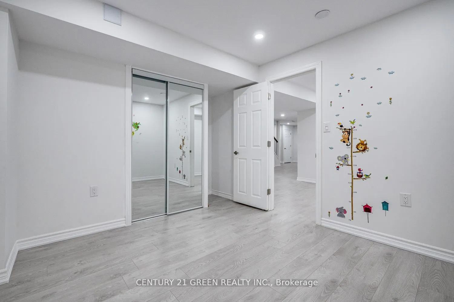 255 Fasken Court