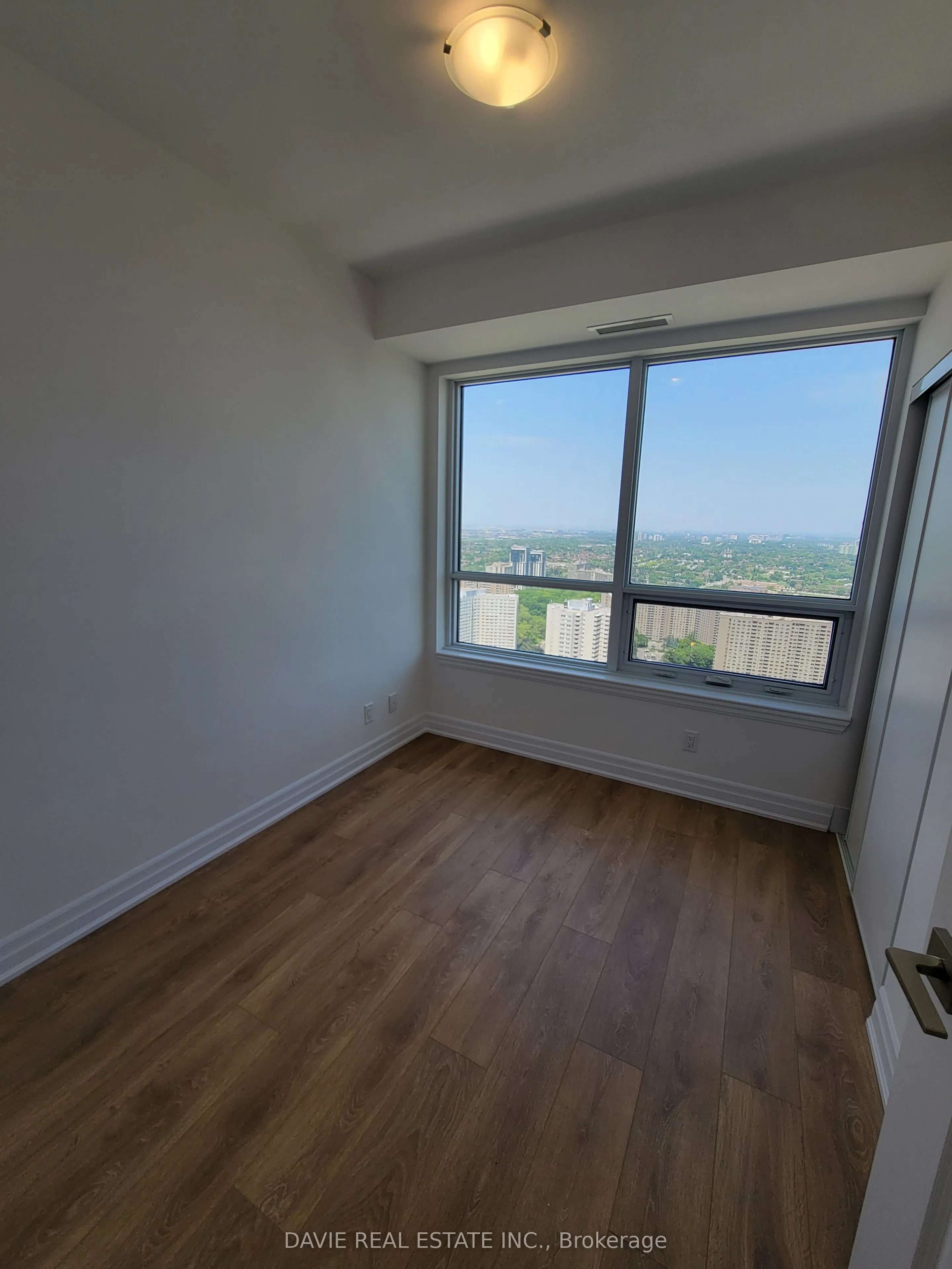 30 Elm Drive W, #3502