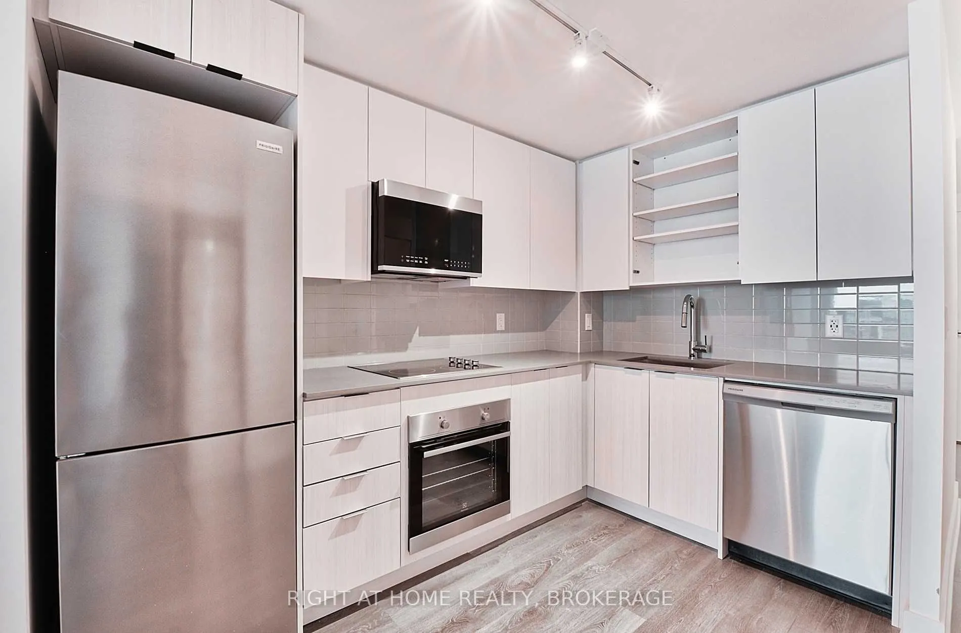 2481 Taunton Road, #467