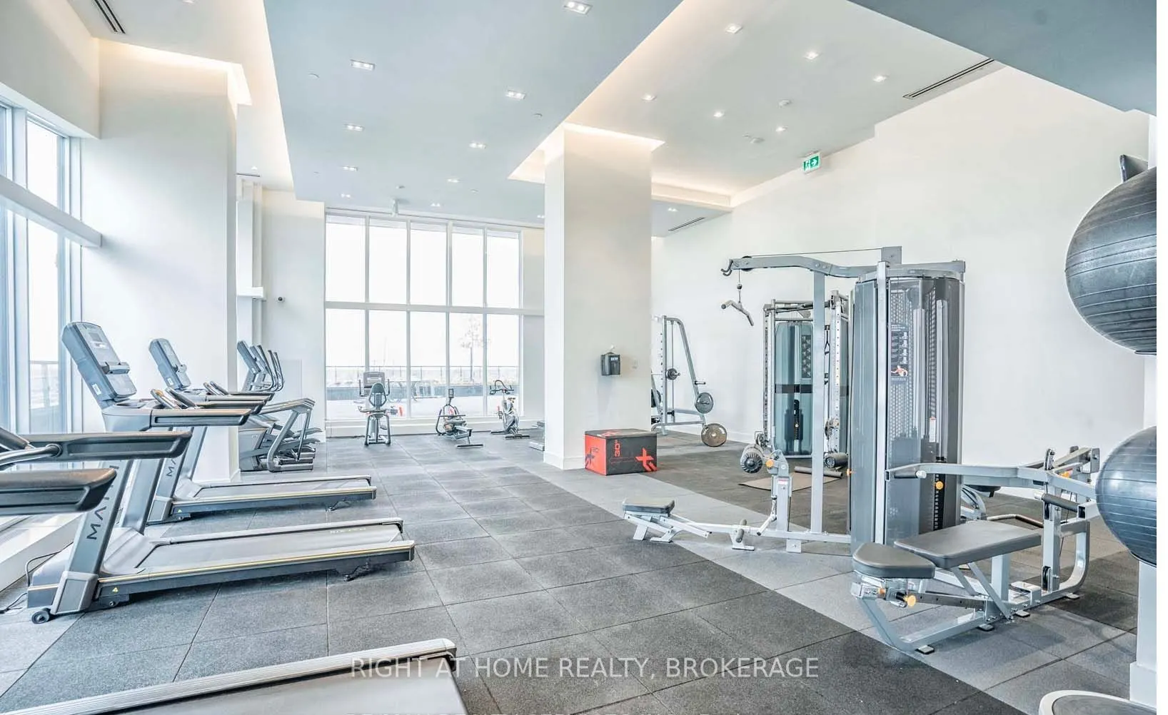 2481 Taunton Road, #467