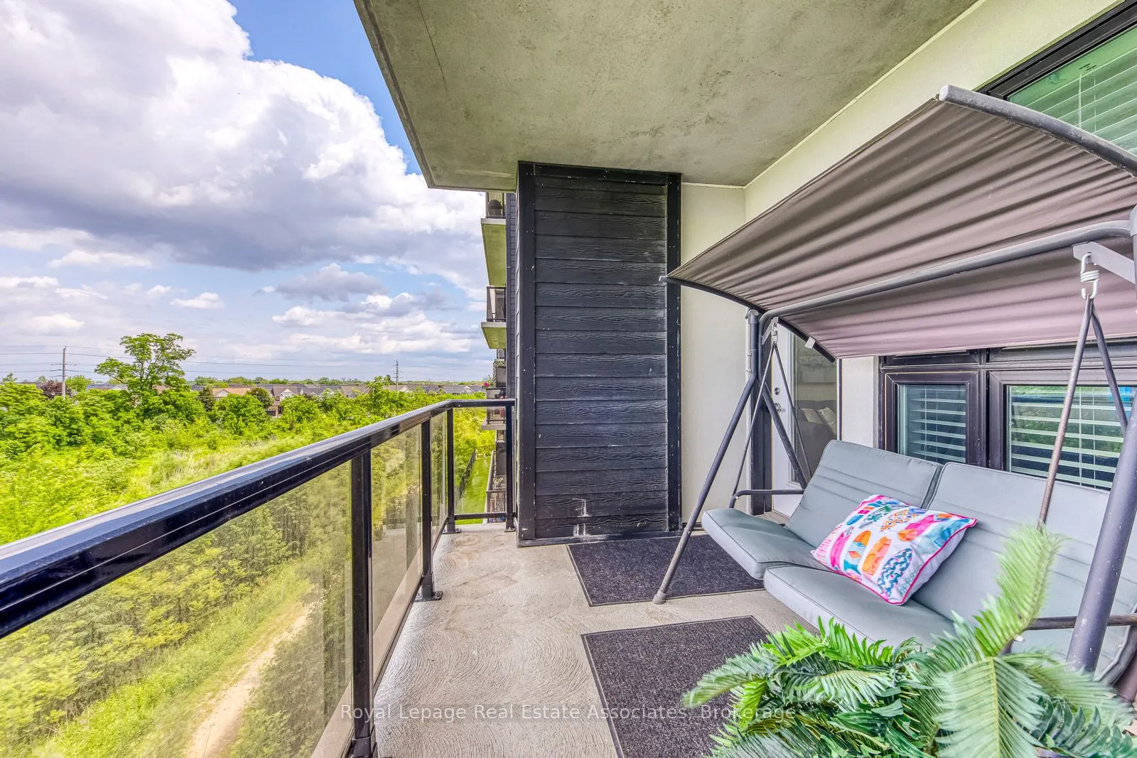 630 Sauve Street, #309