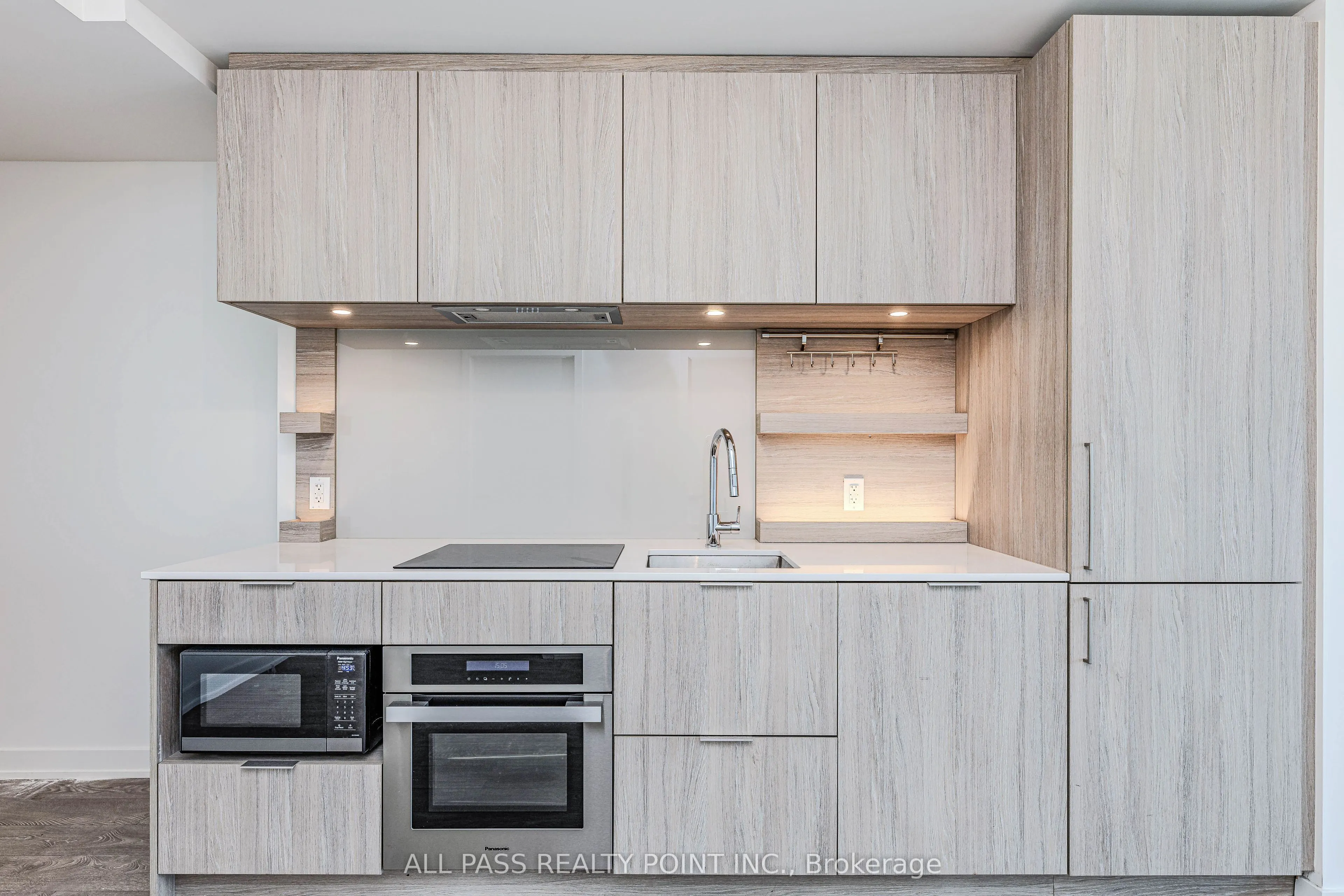 28 Ann Street, #1018
