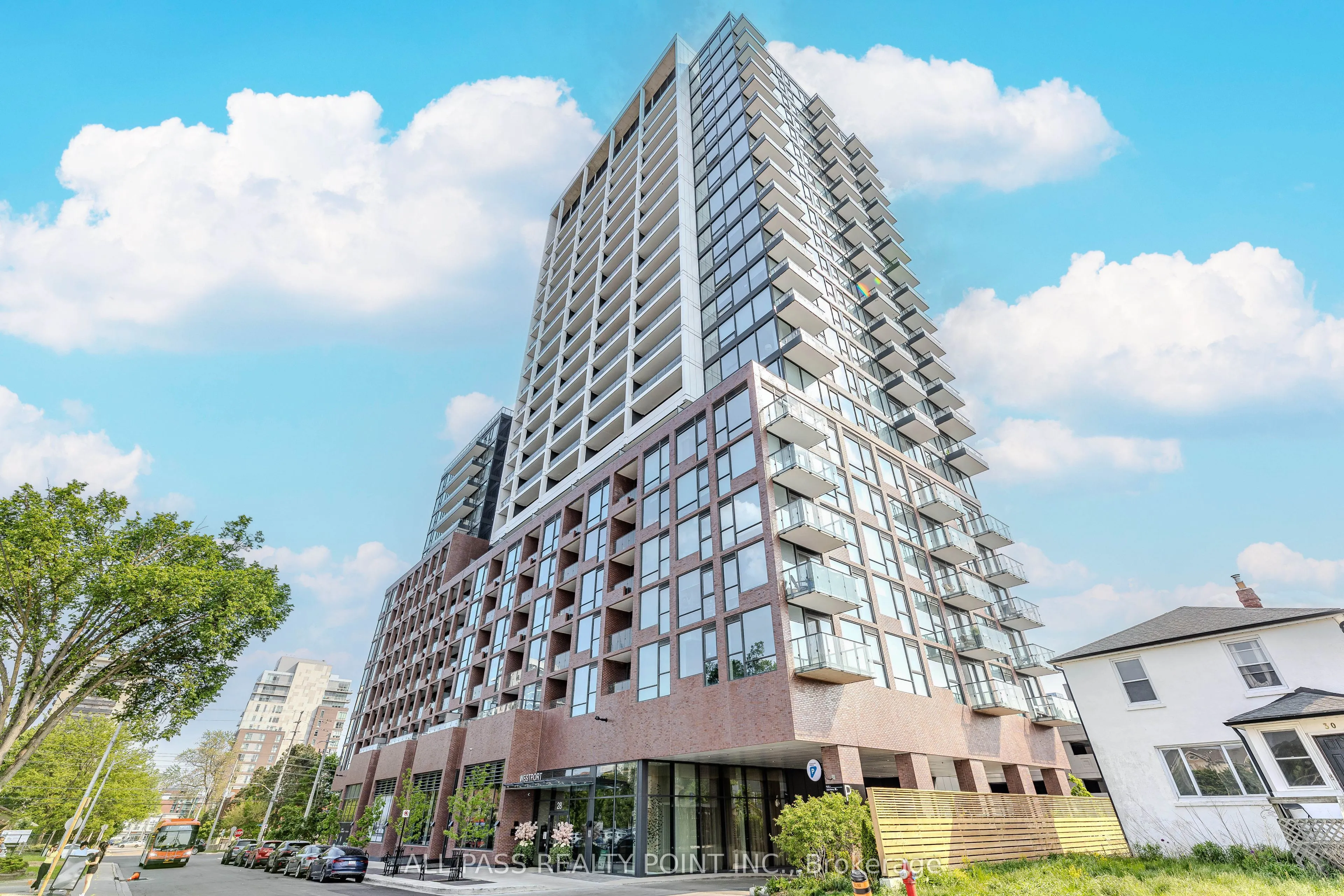 28 Ann Street, #1018