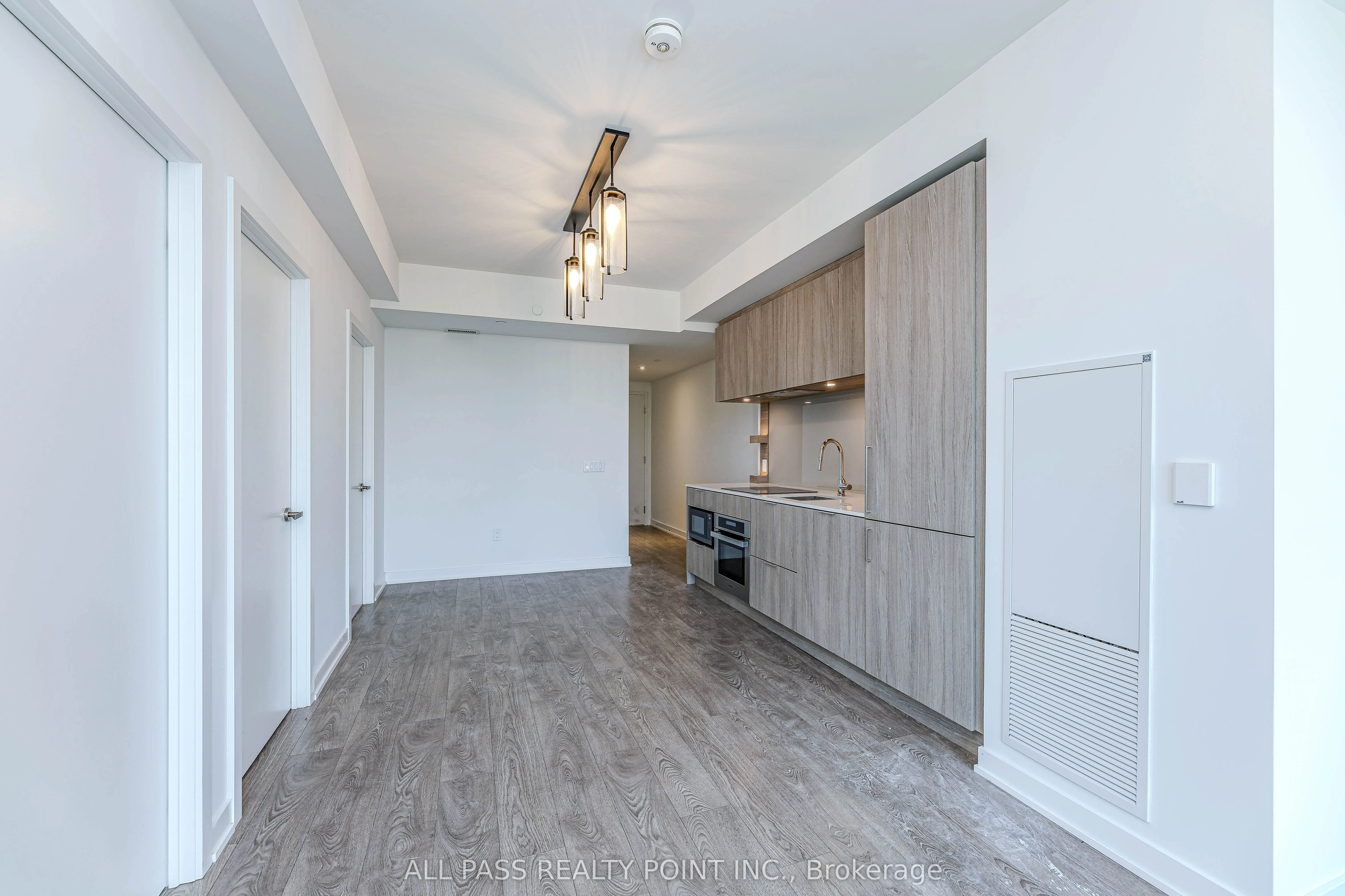 28 Ann Street, #1018