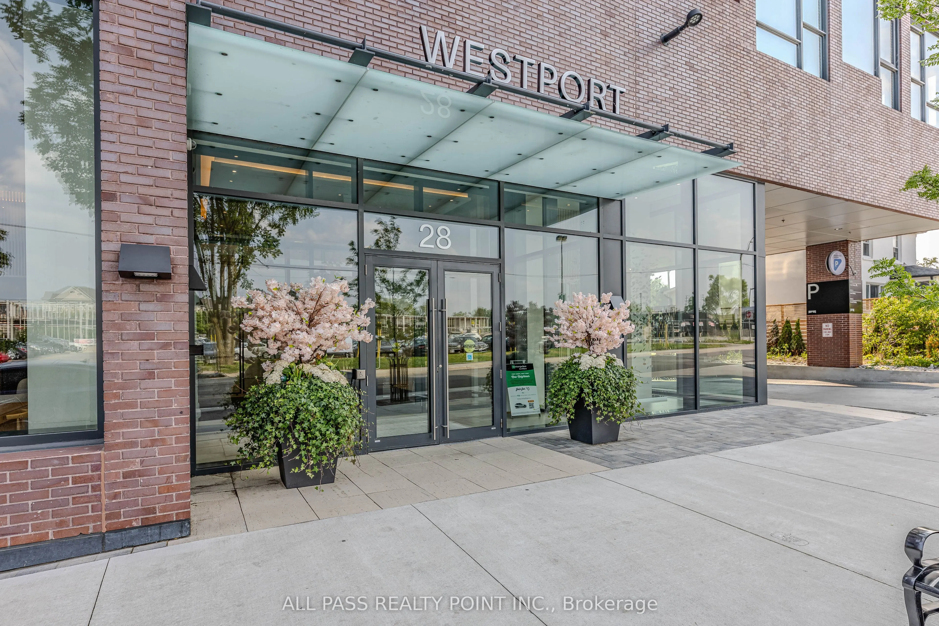 28 Ann Street, #1018