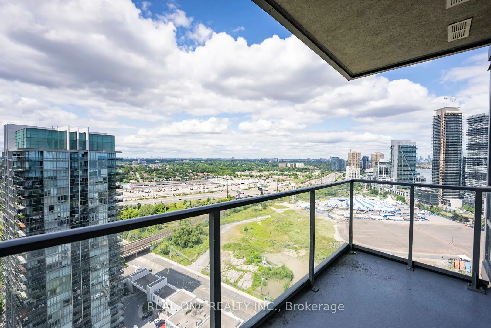 36 Park Lawn Road, #2708