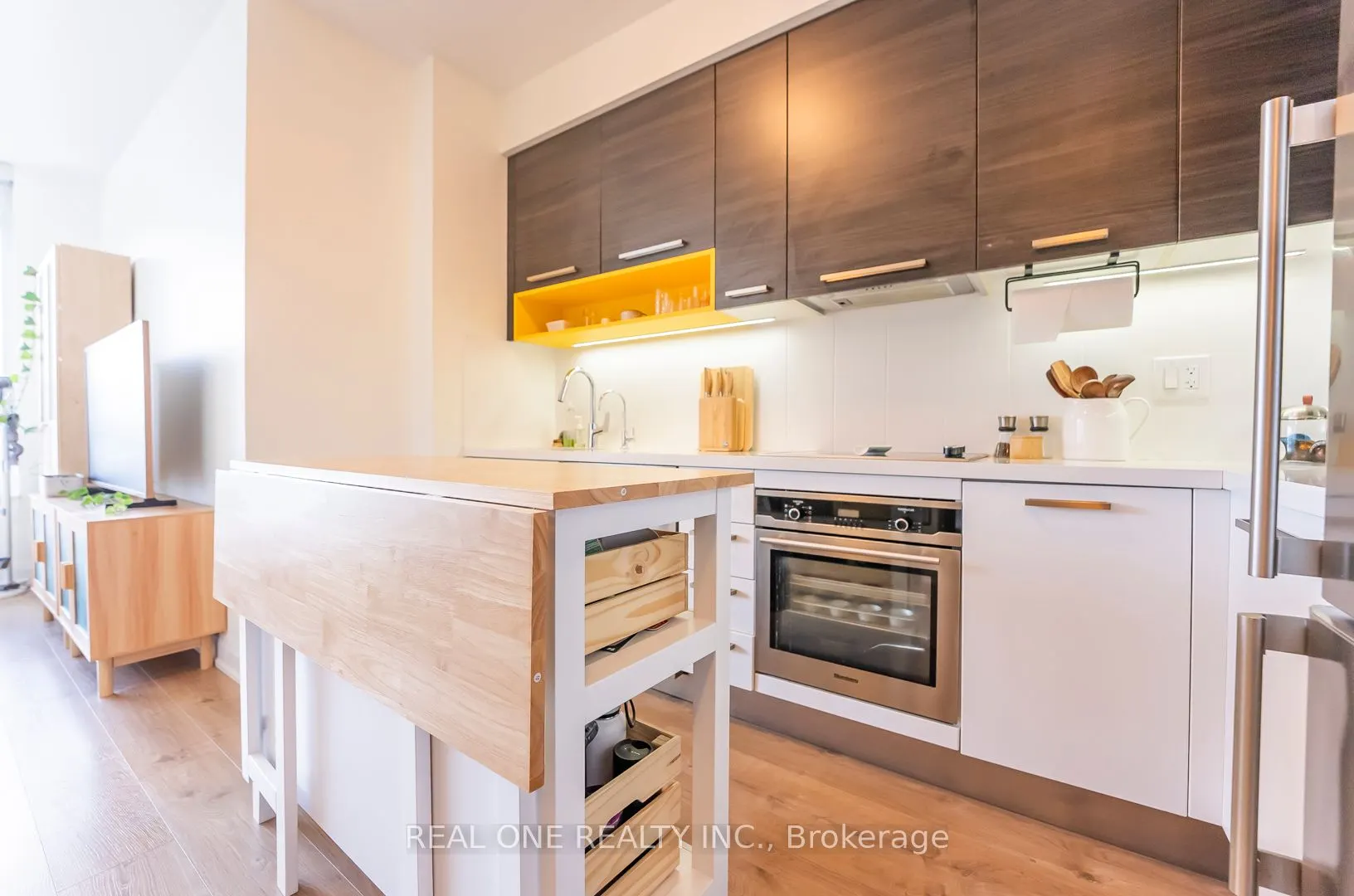 36 Park Lawn Road, #2708