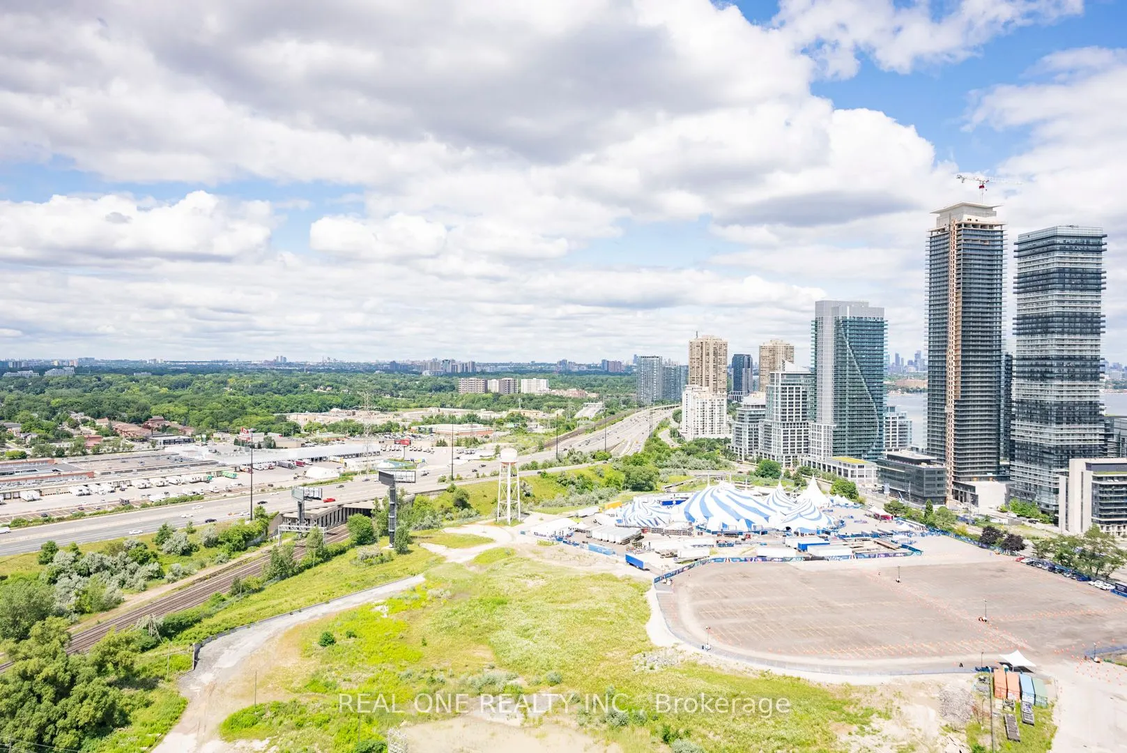 36 Park Lawn Road, #2708