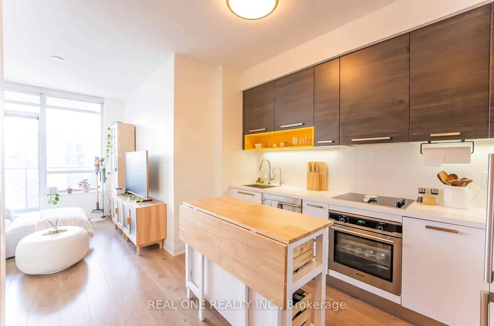 36 Park Lawn Road, #2708