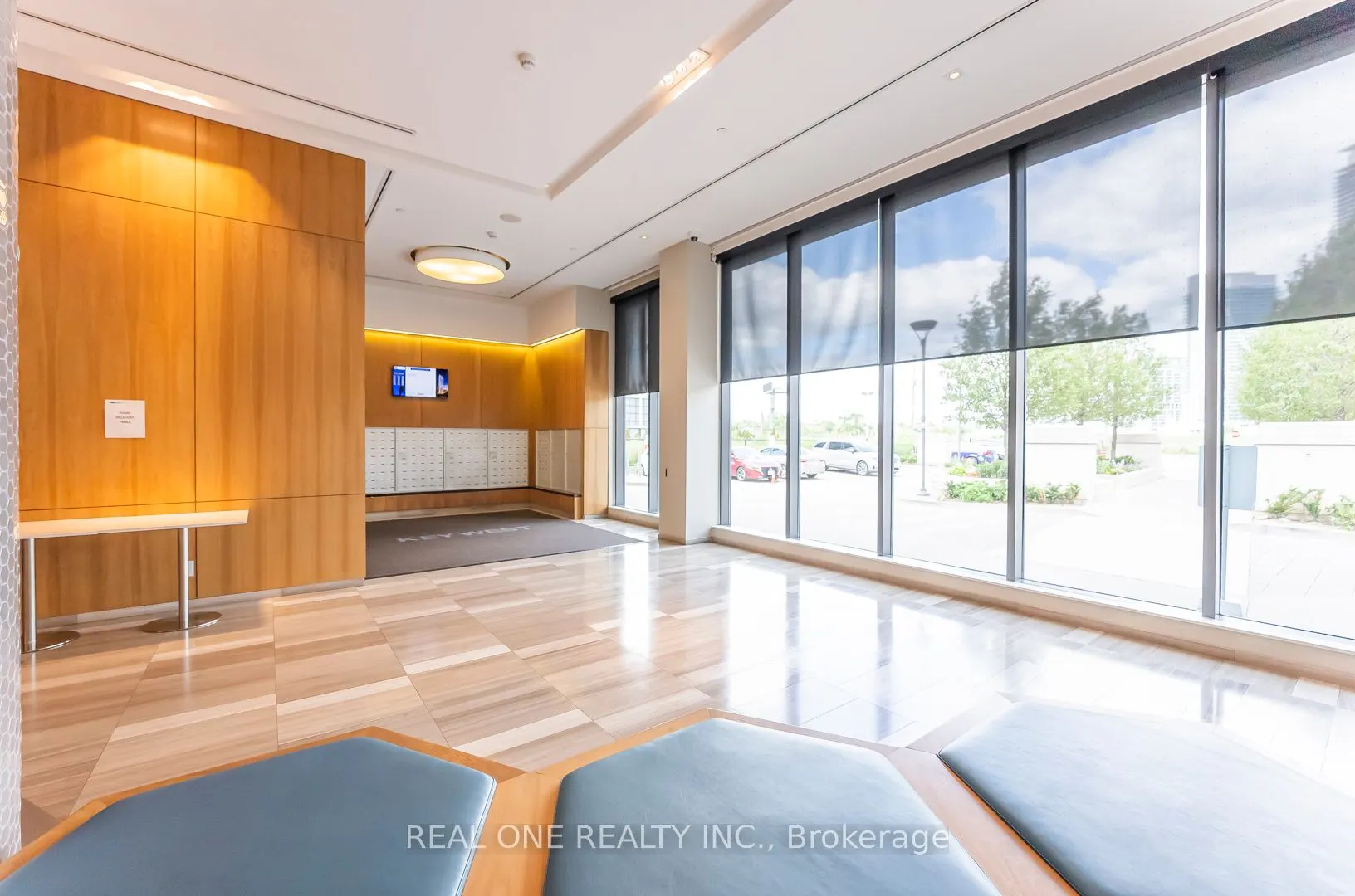 36 Park Lawn Road, #2708