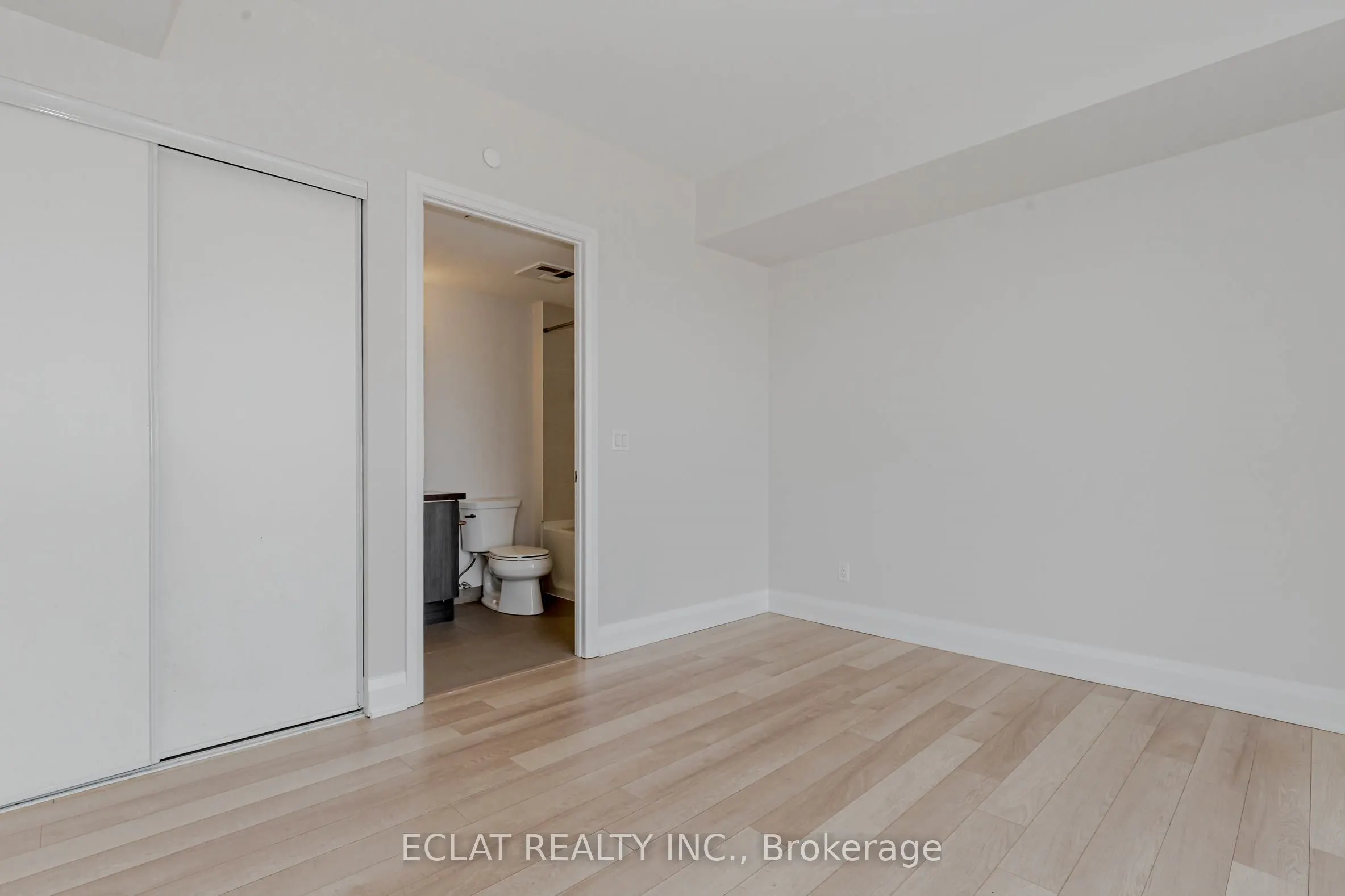 16 McAdam Avenue, #803