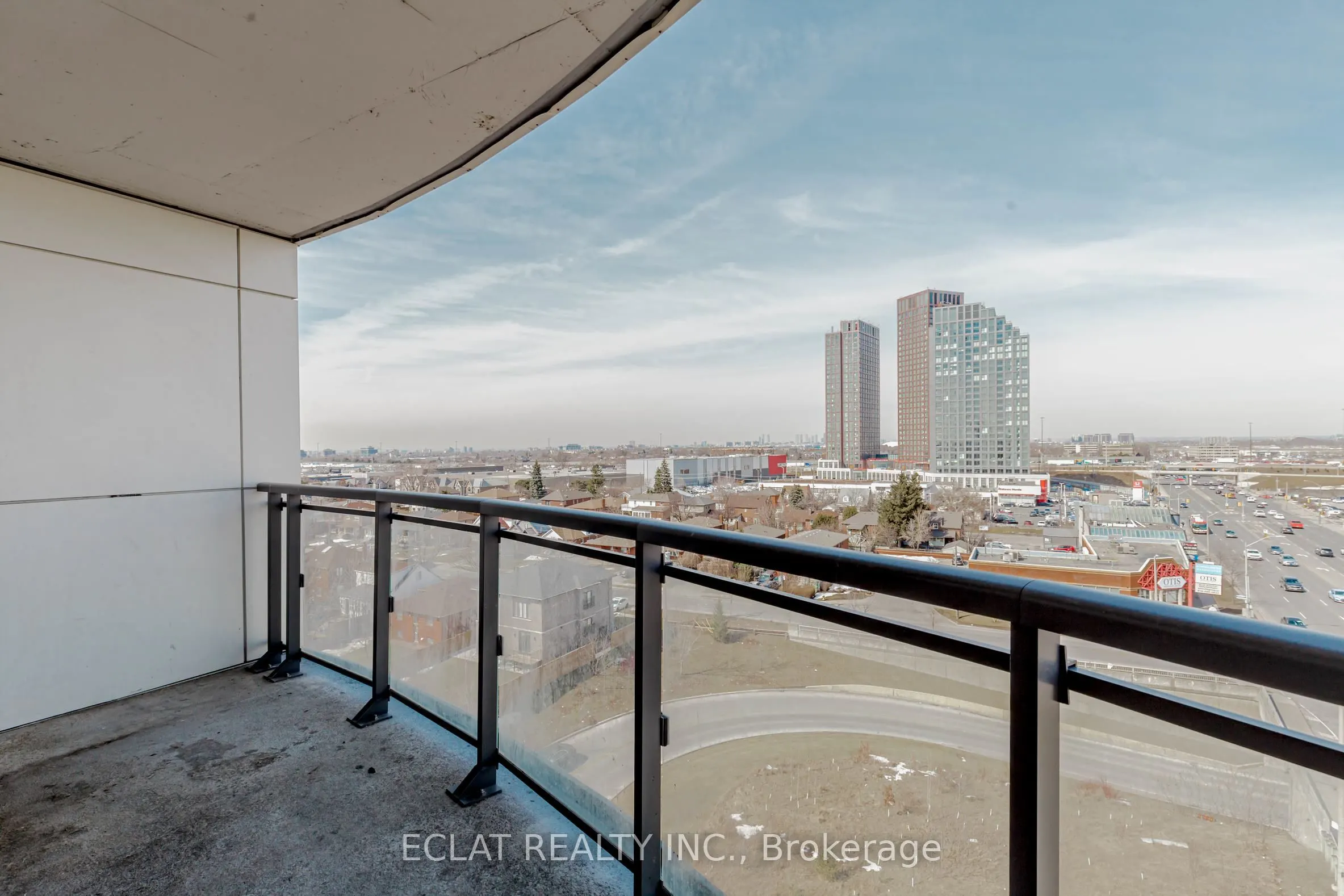 16 McAdam Avenue, #803