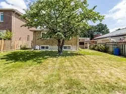 8 Cheshire Drive