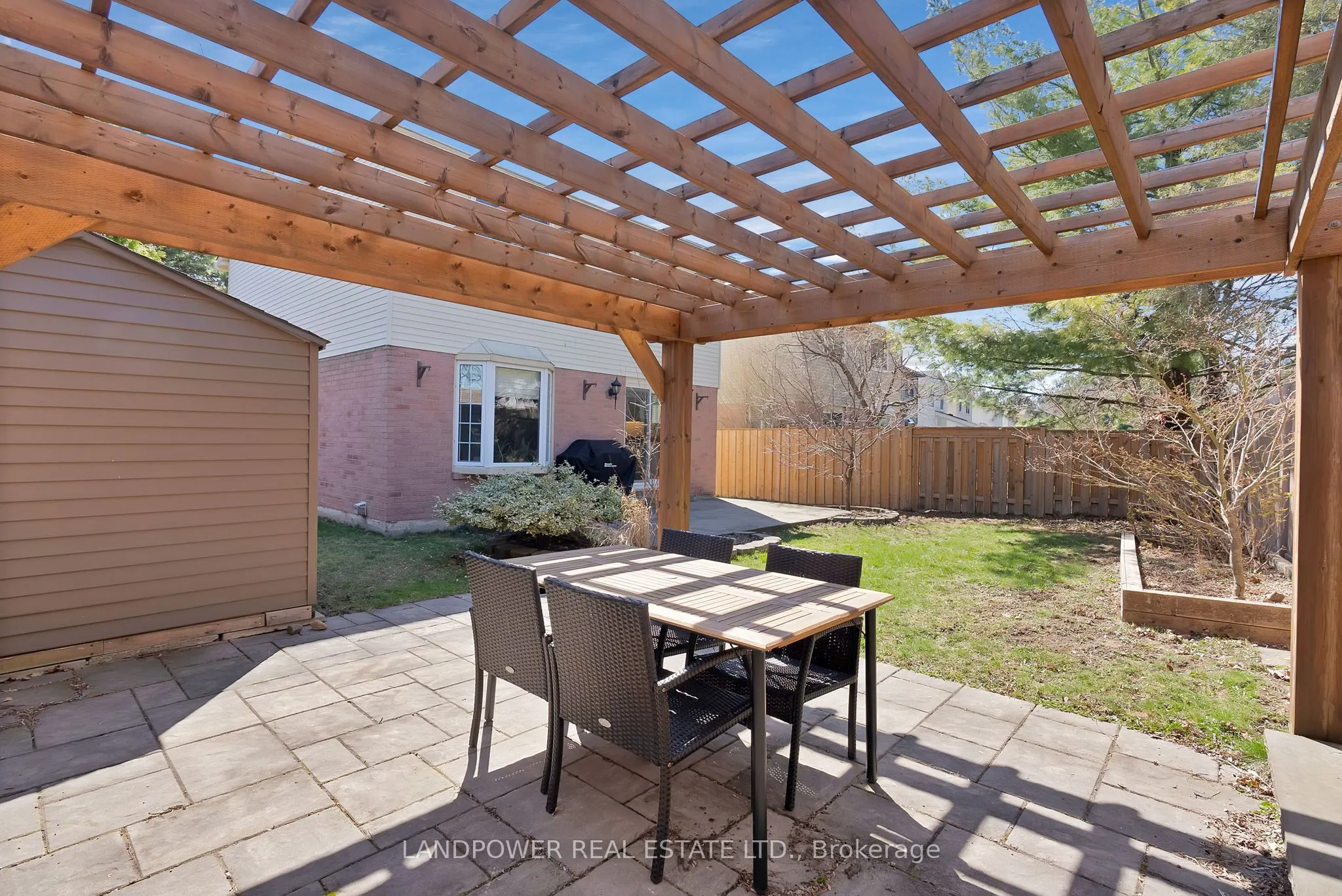 3073 Keynes Crescent