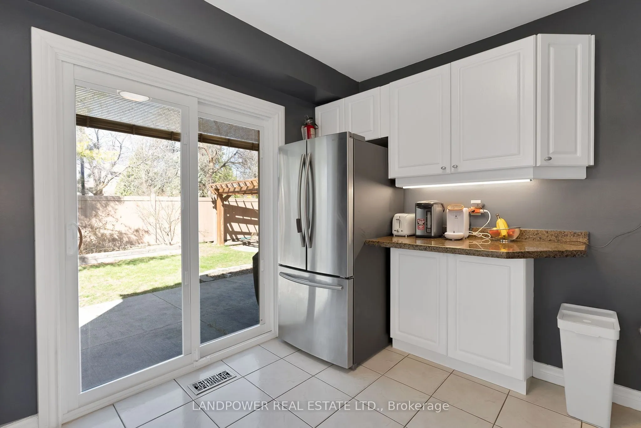3073 Keynes Crescent