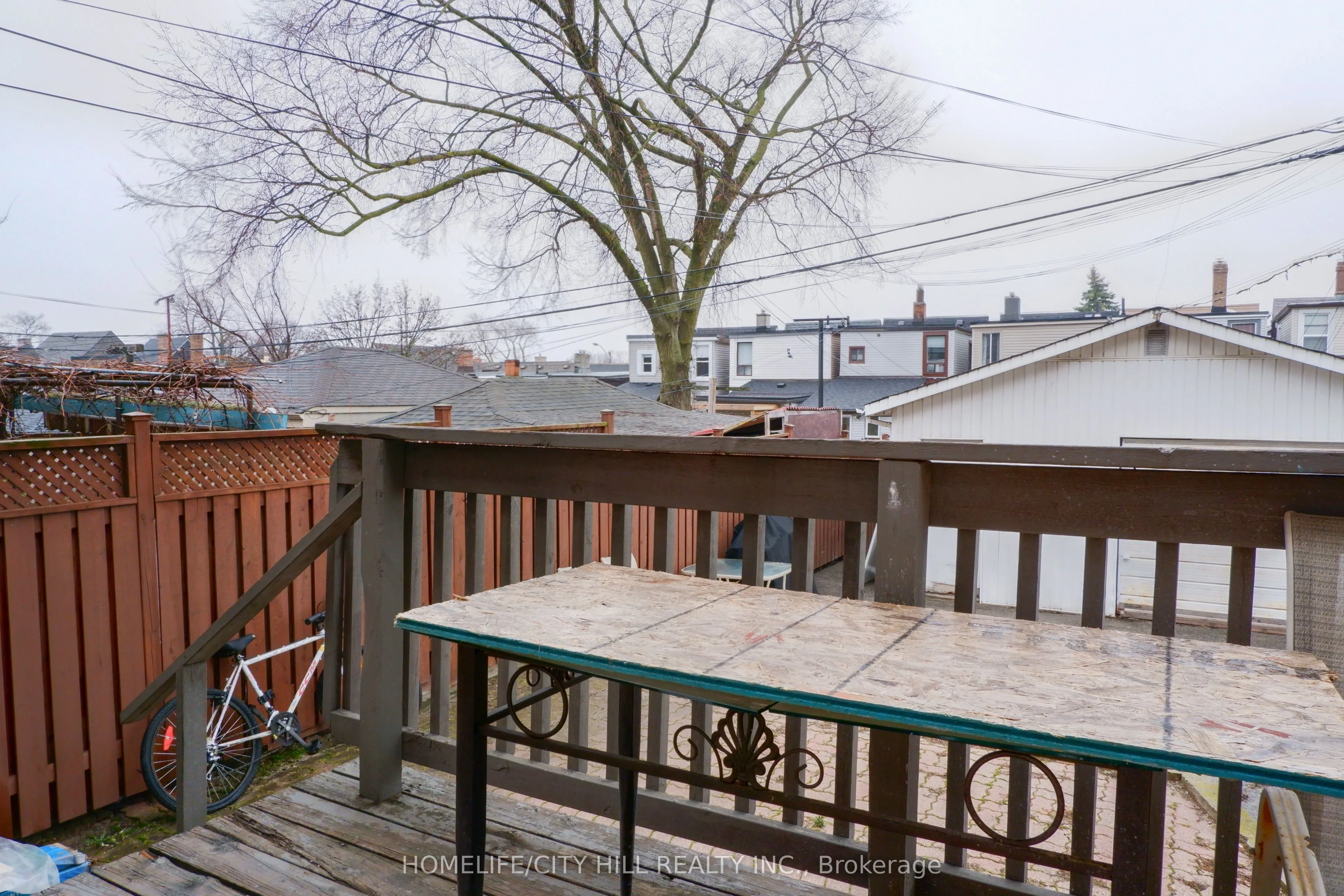 152 Sellers Avenue, #Main Flr