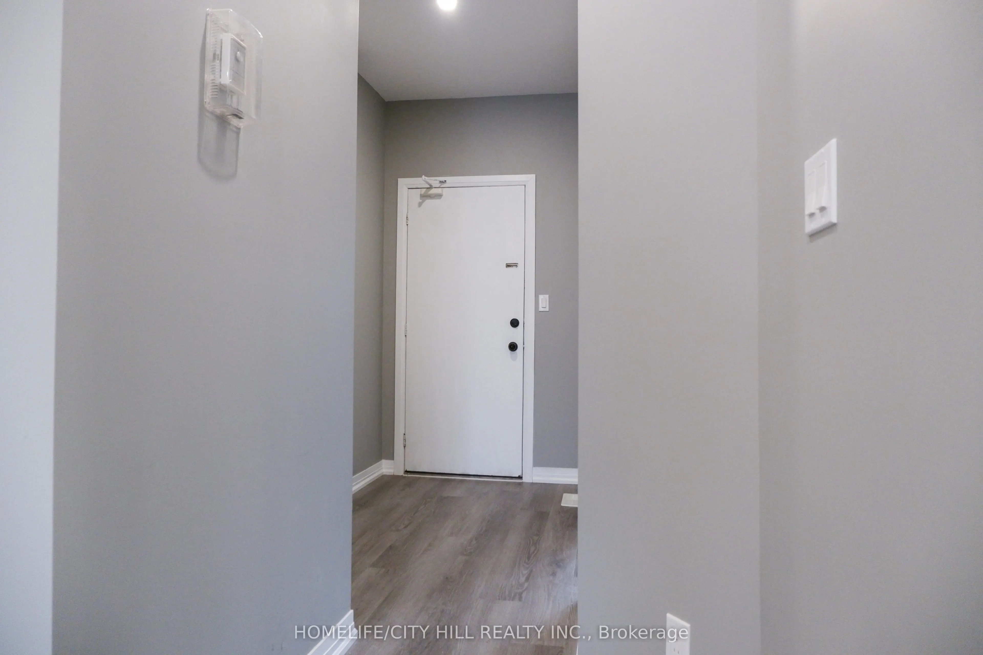 152 Sellers Avenue, #Main Flr