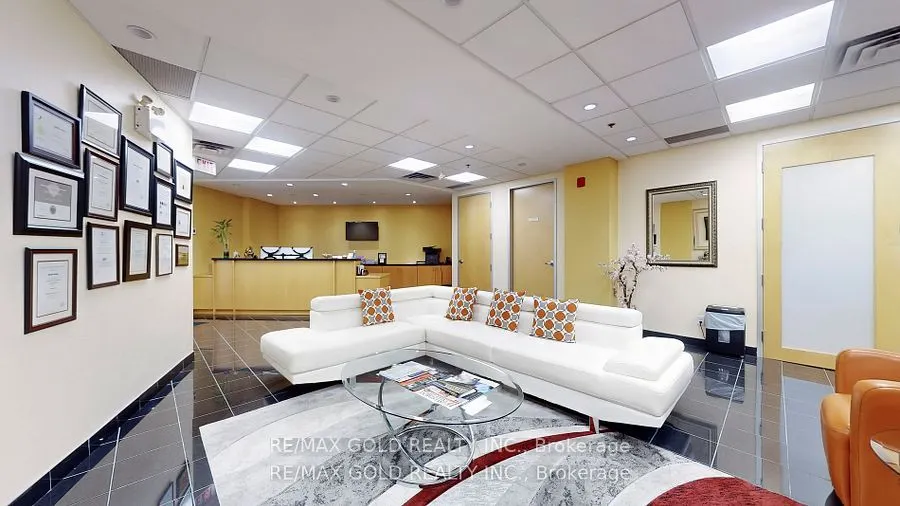 2560 Matheson Boulevard E, #323-324