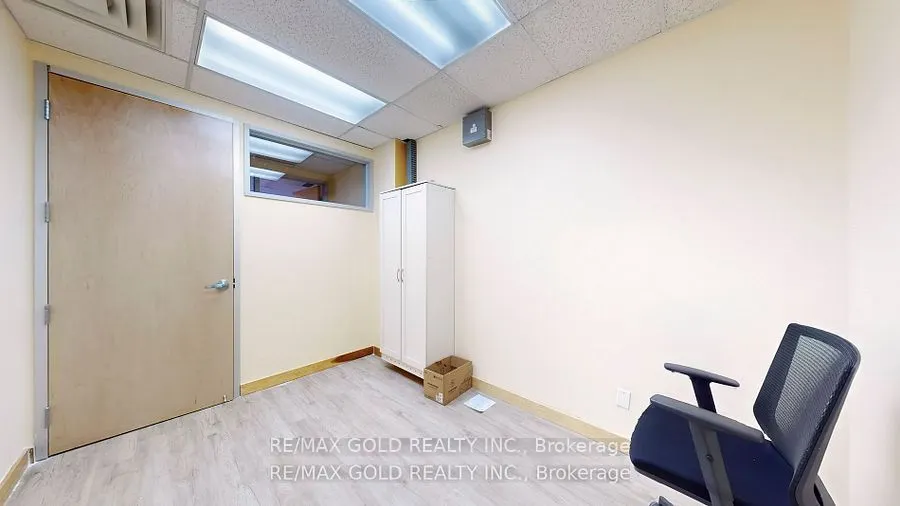 2560 Matheson Boulevard E, #323-324