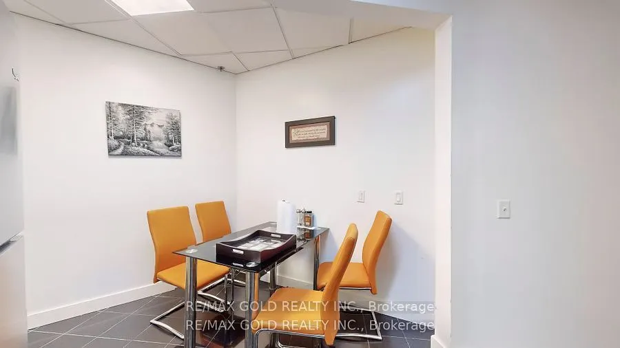 2560 Matheson Boulevard E, #323-324