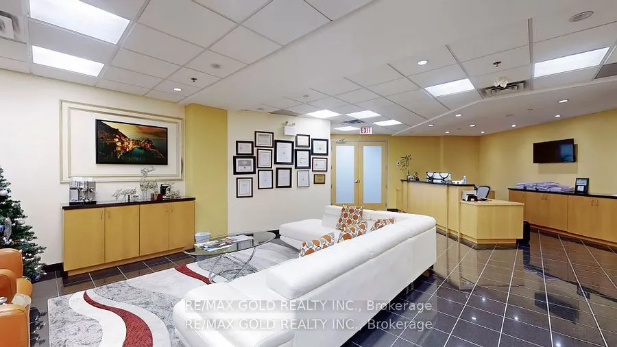 2560 Matheson Boulevard E, #323-324
