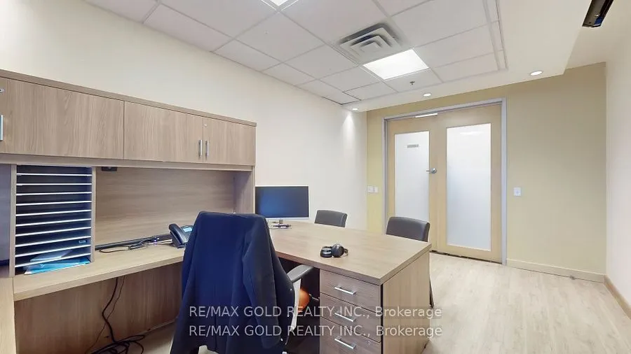 2560 Matheson Boulevard E, #323-324