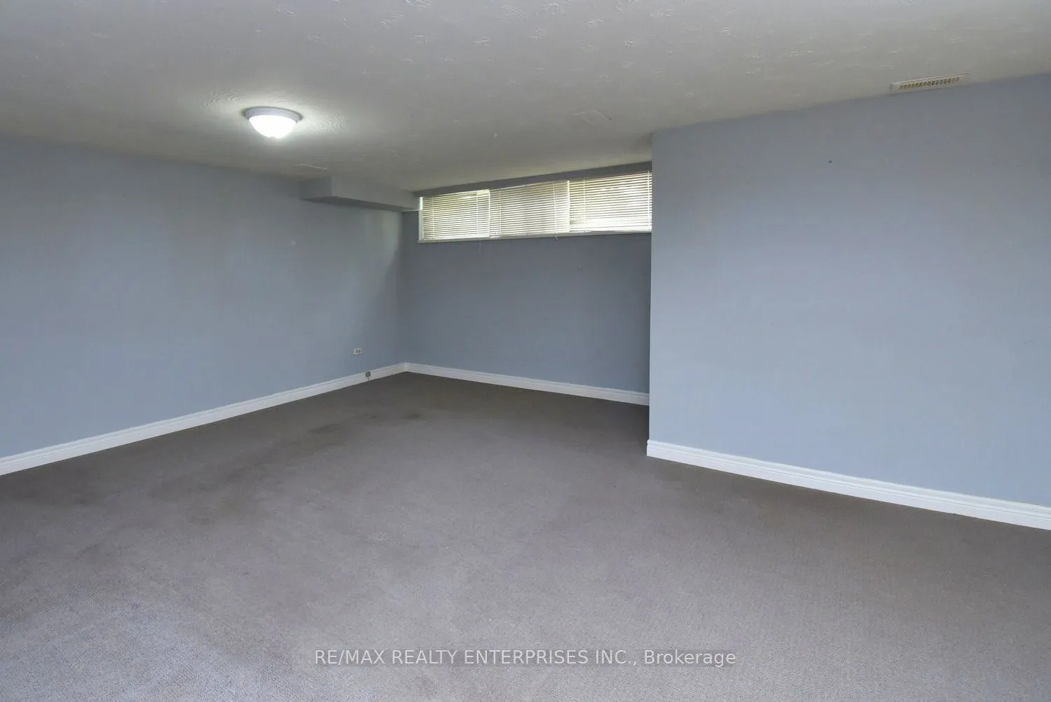 3659 Holden Crescent