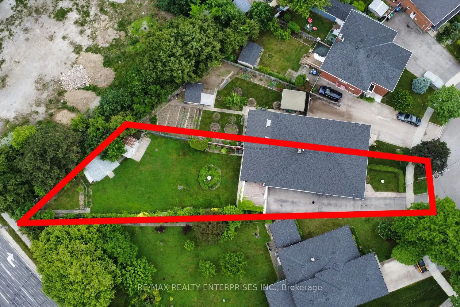 3659 Holden Crescent