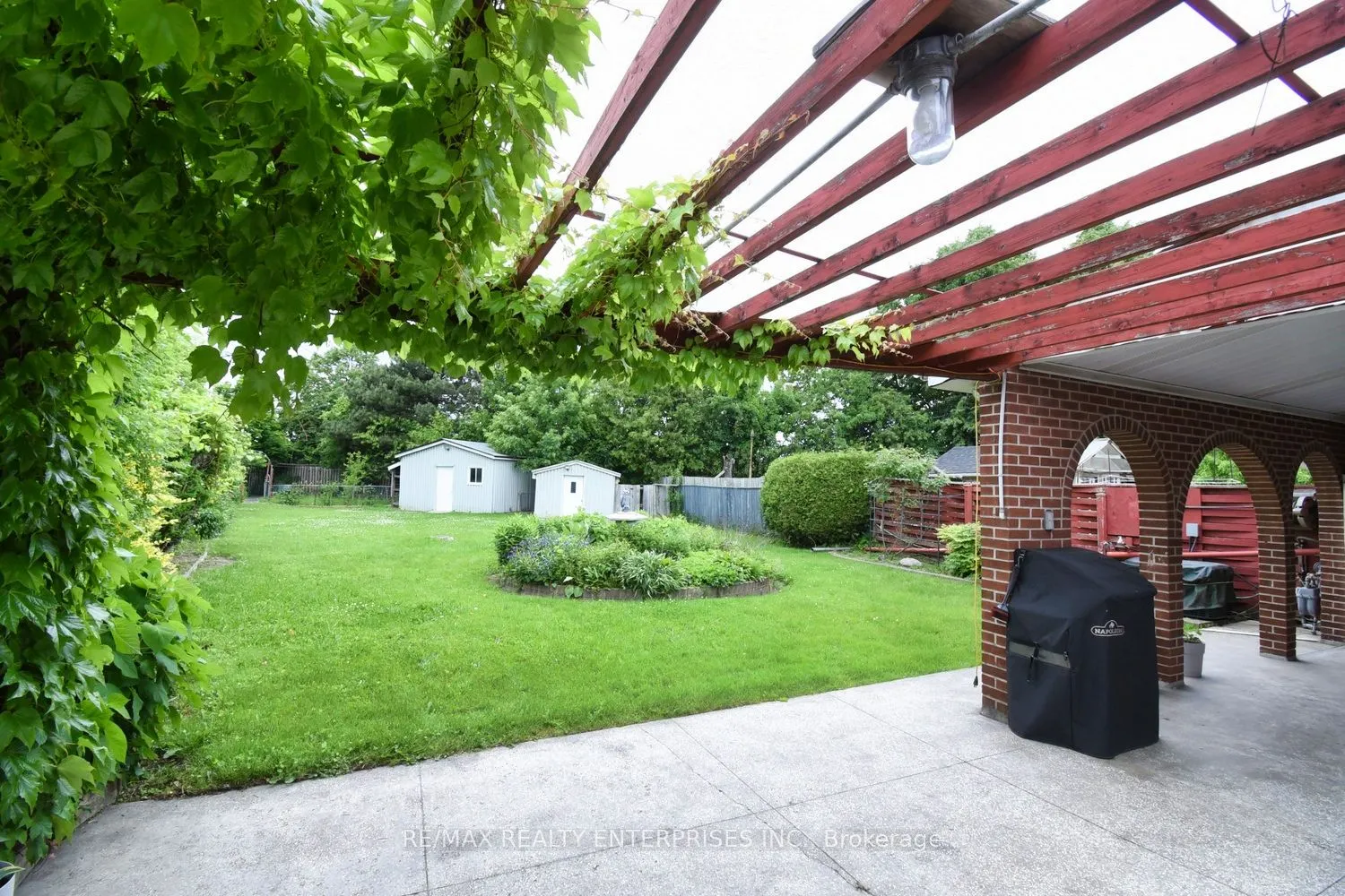 3659 Holden Crescent