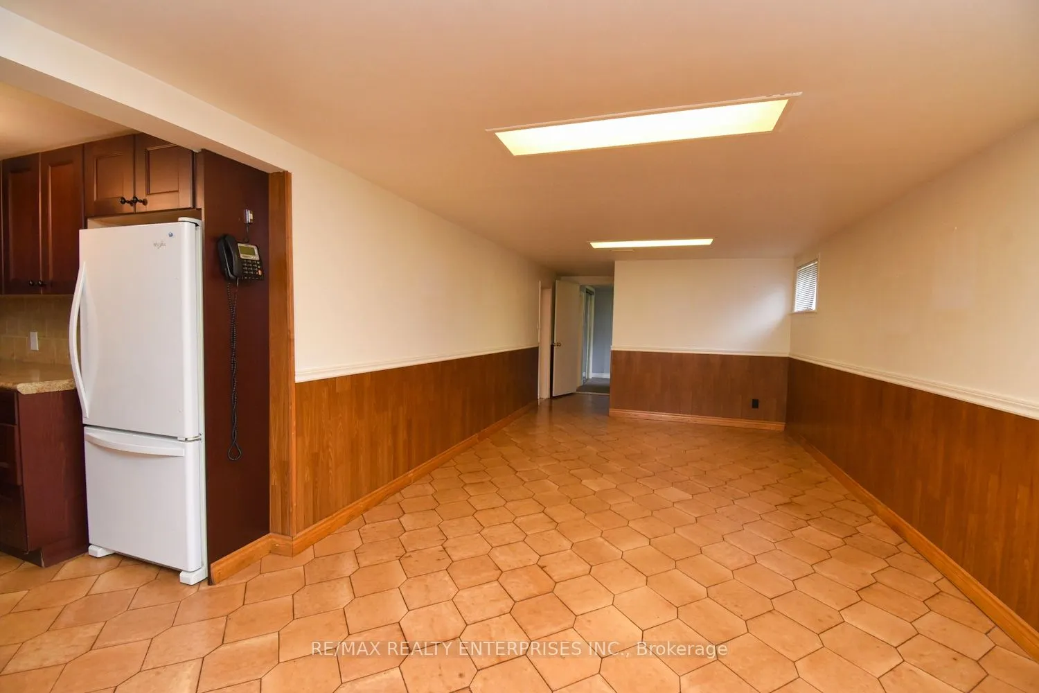 3659 Holden Crescent