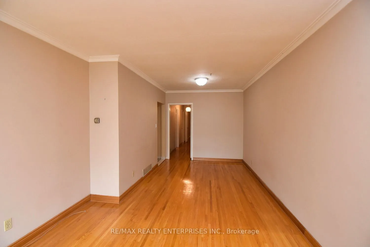 3659 Holden Crescent