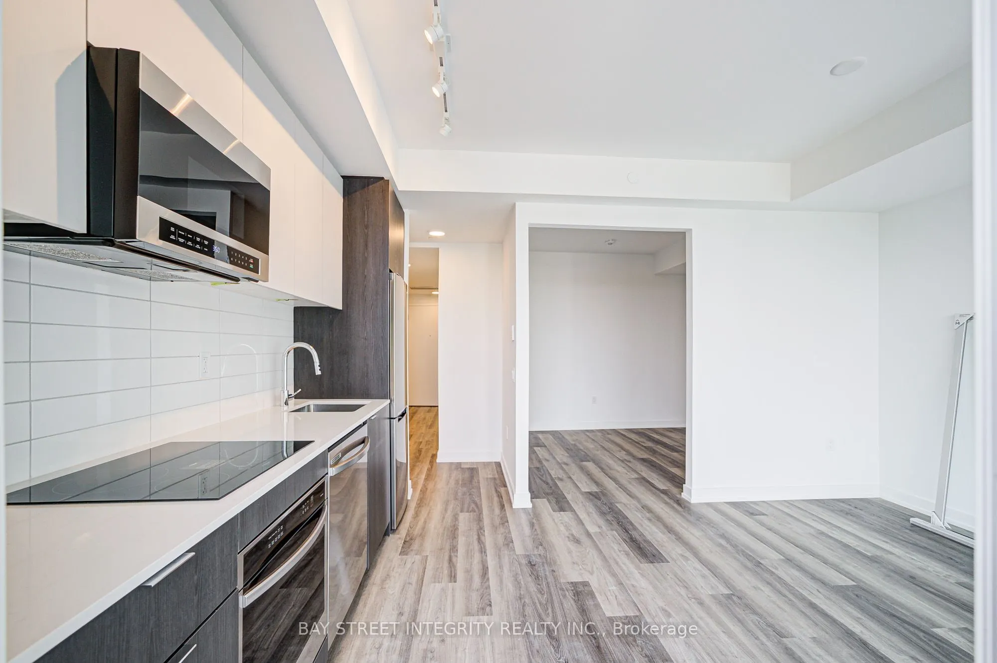 6 Chartwell Road, #505