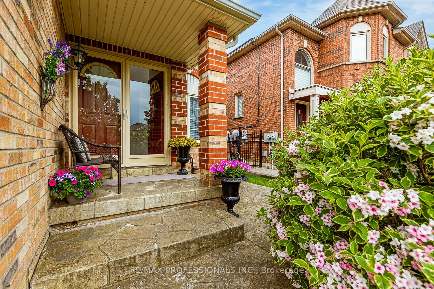 11 Riverwood Terrace